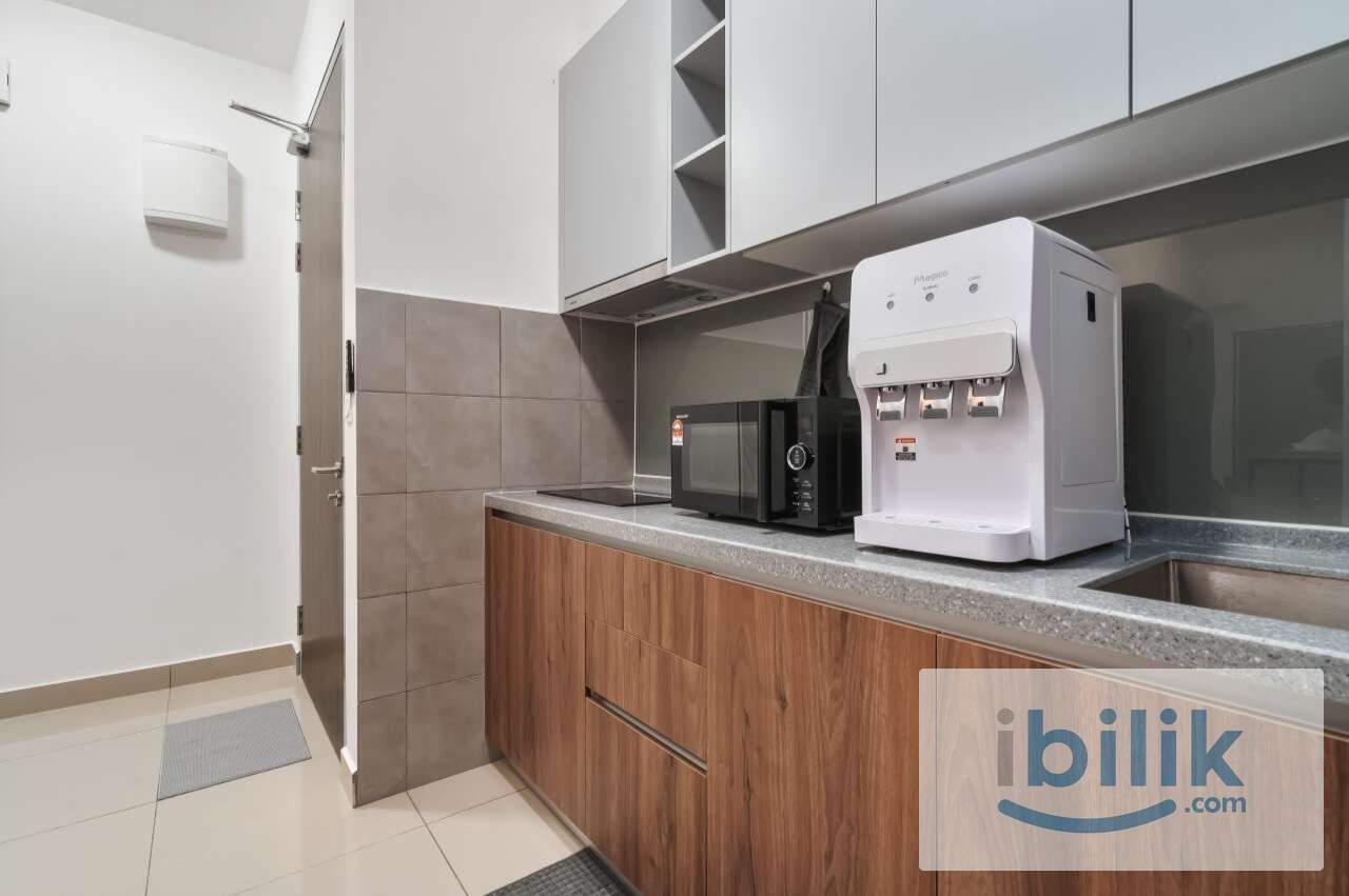 SMALL ROOM EXCLUSIVE FULLY FURNISHED M VERTICA - Image 4
