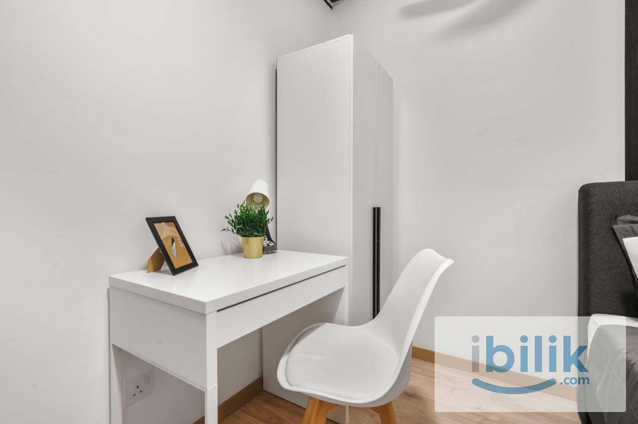 EXCLUSIVE SMALL ROOM FULLY FURNISHED AT EMPORIS  - Image 2