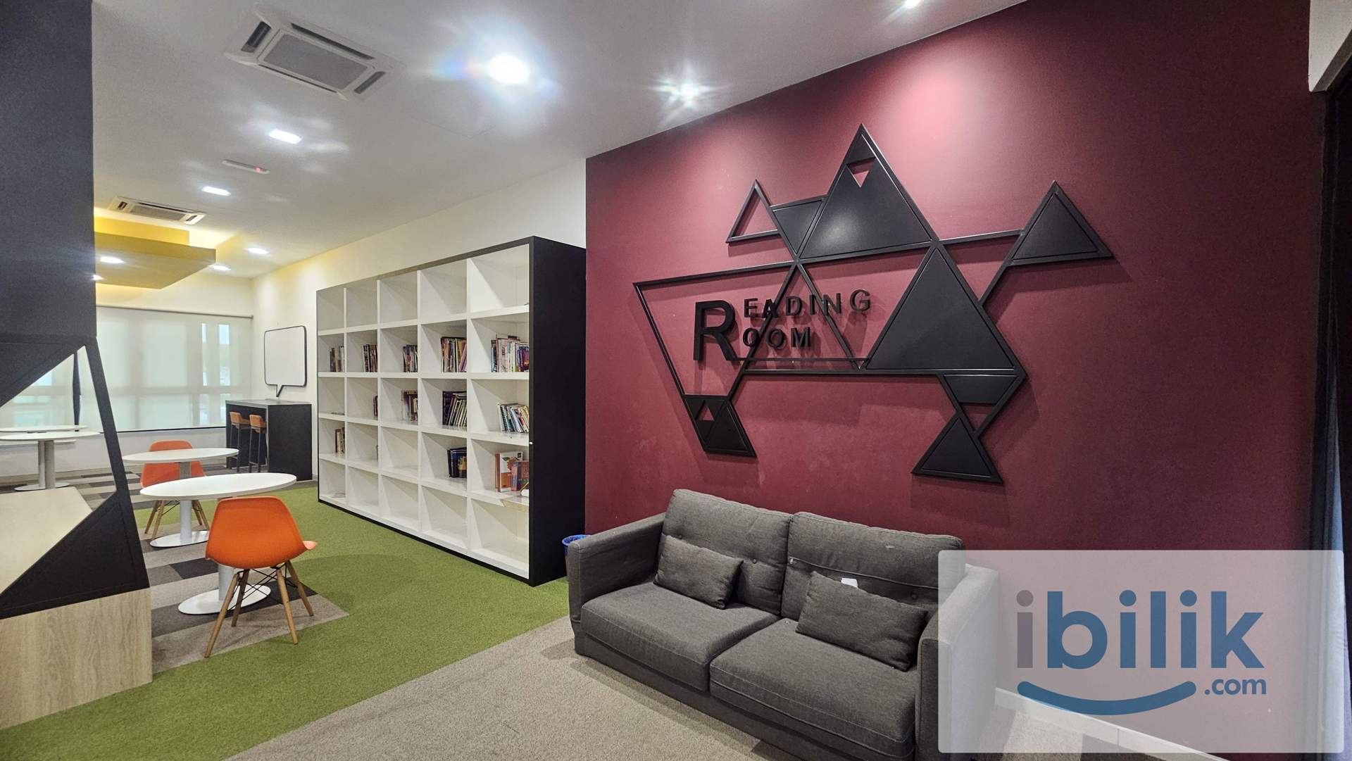 Medium Room Super Single Bed | Hotel Style & Comfortable Dining Area | with WIFI - Image 4