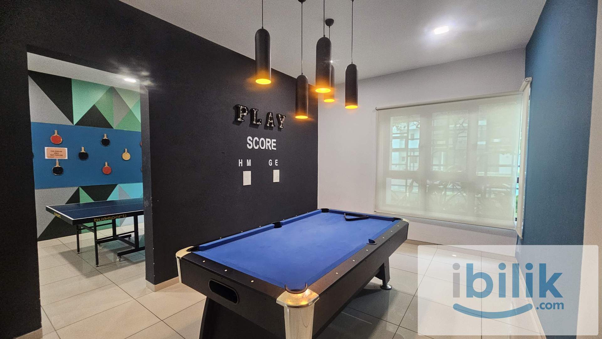 Medium Room Super Single Bed | Hotel Style & Comfortable Dining Area | with WIFI - Image 7
