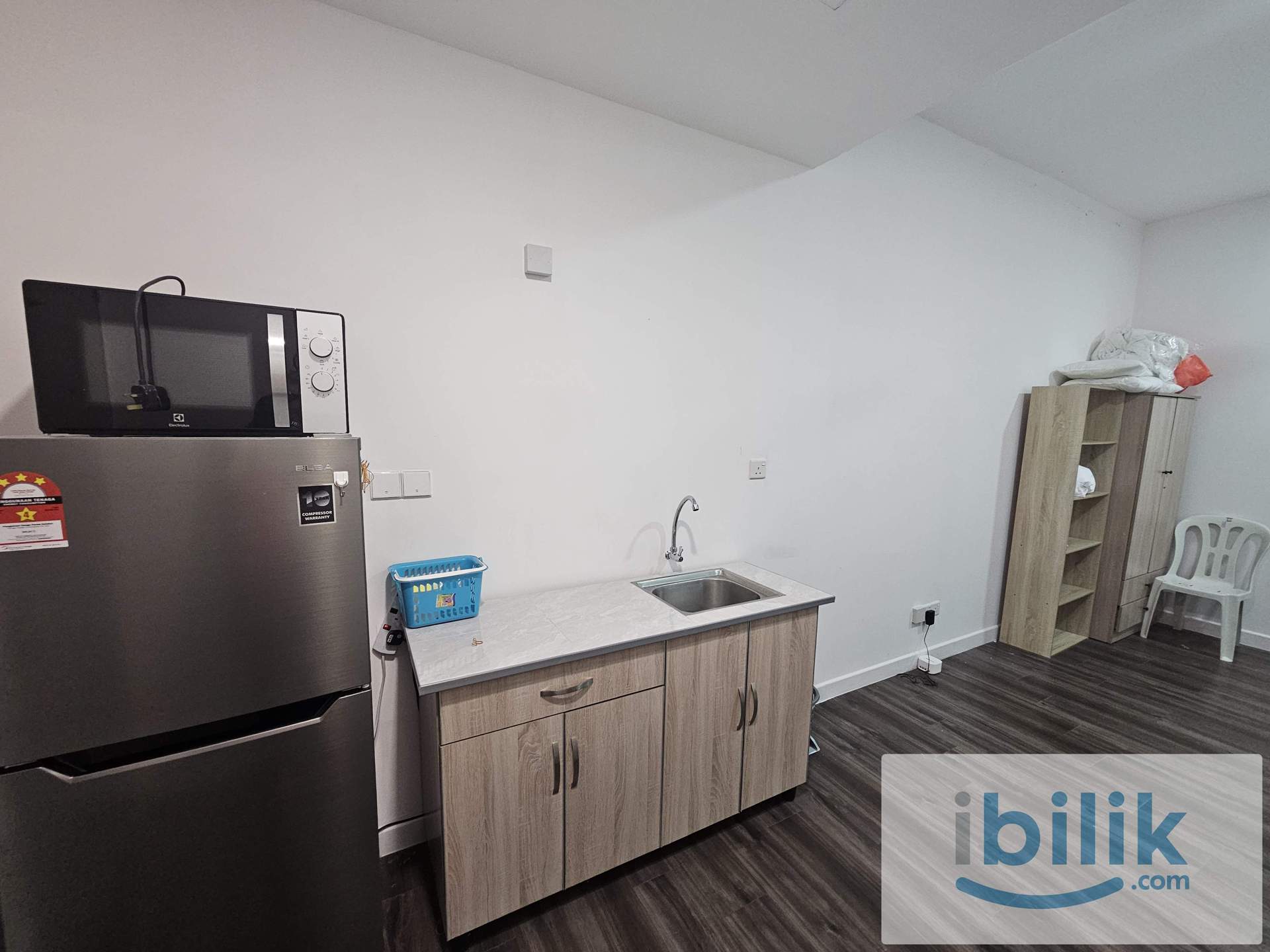 Private Studio | Queen Bed Hotel Quality Spring Mattress | Urbano Tower-Newest Tower | Low Density - Image 6
