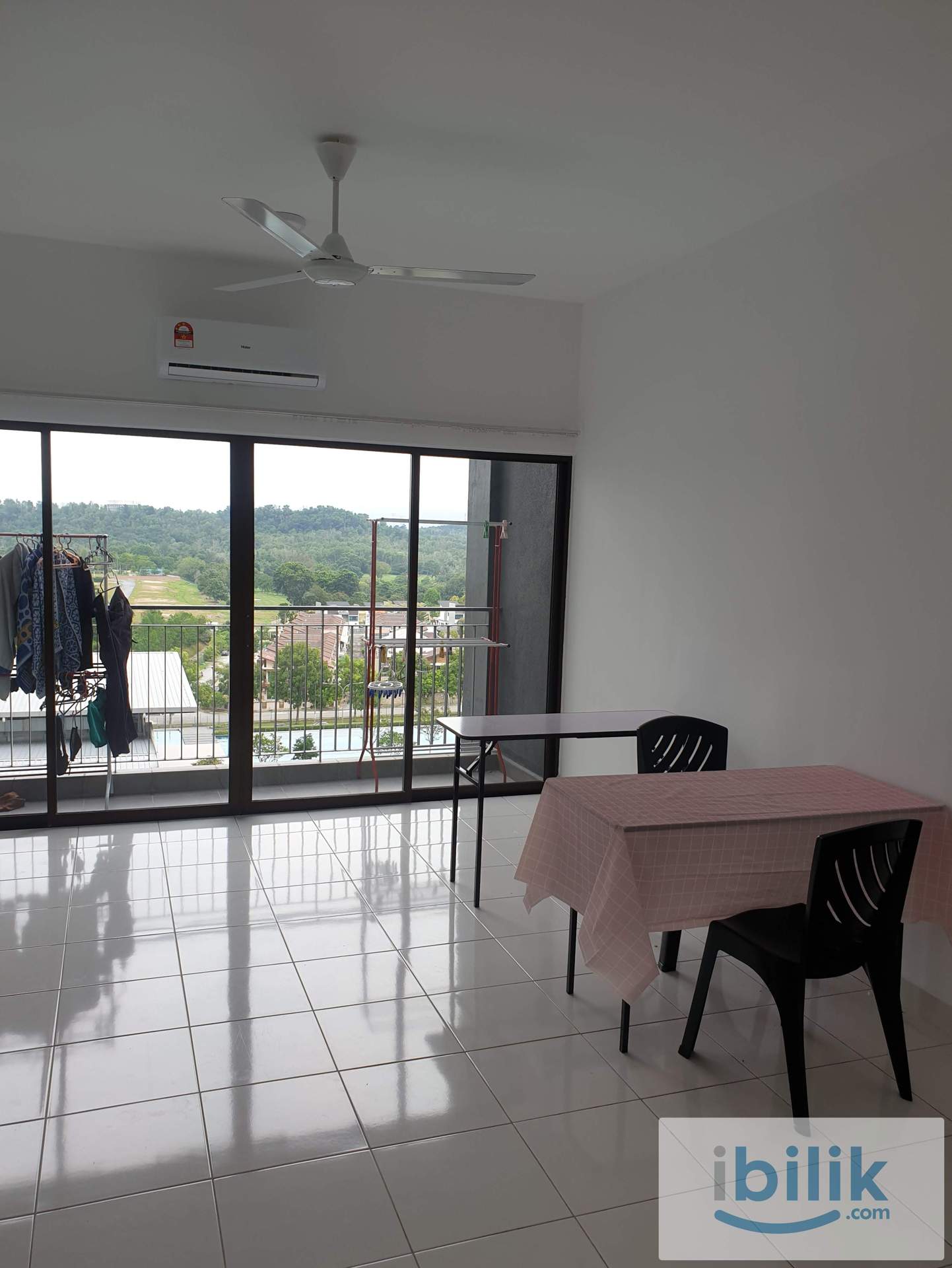 Residensi Lili Nilai - Middle Room ( FREE WIFI ) - Image 2