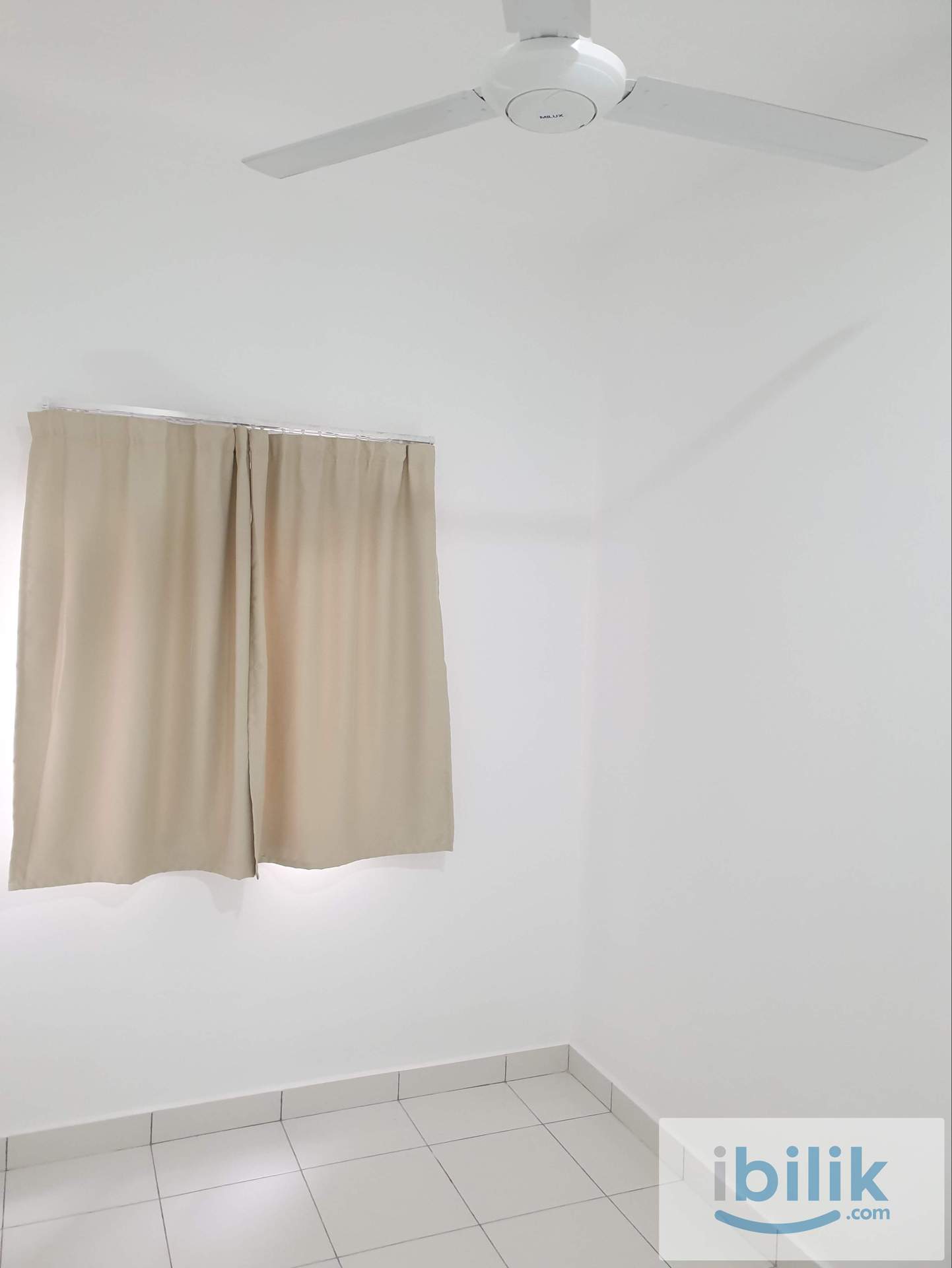 Residensi Lili Nilai - Middle Room ( FREE WIFI ) - Image 4