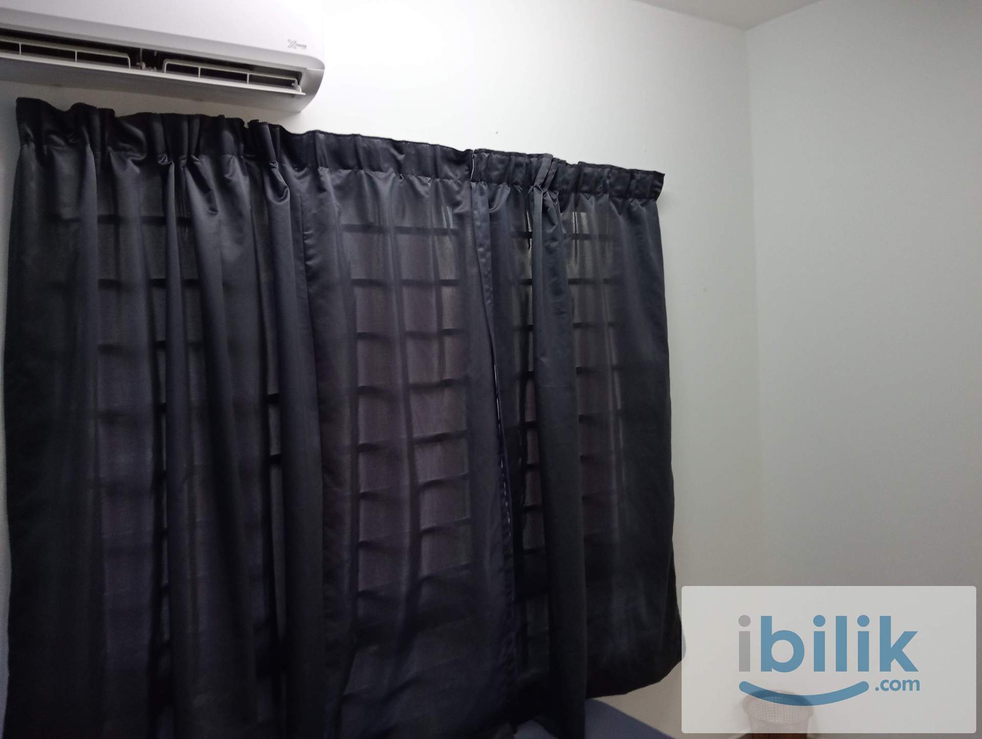 middle room - Image 6