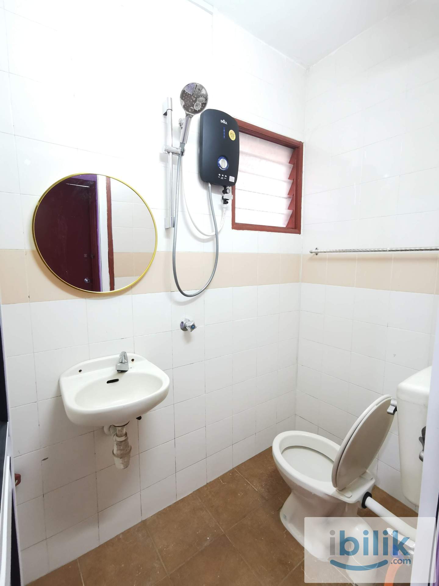 1 minute walking distance to HELP University Subang 2 - Image 4