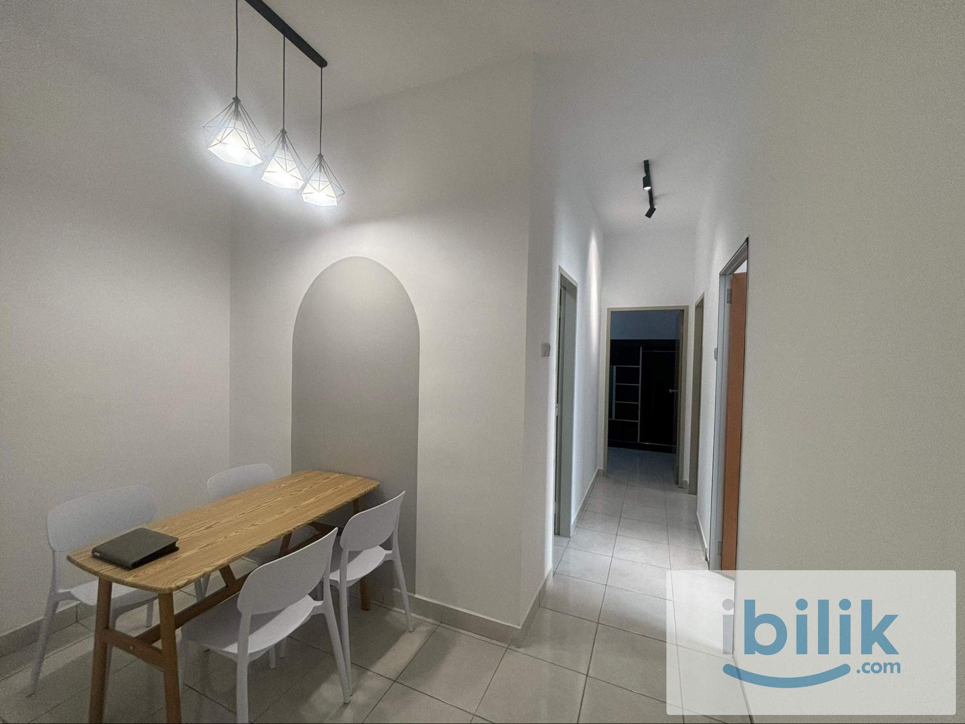 Master room for rent - Image 1