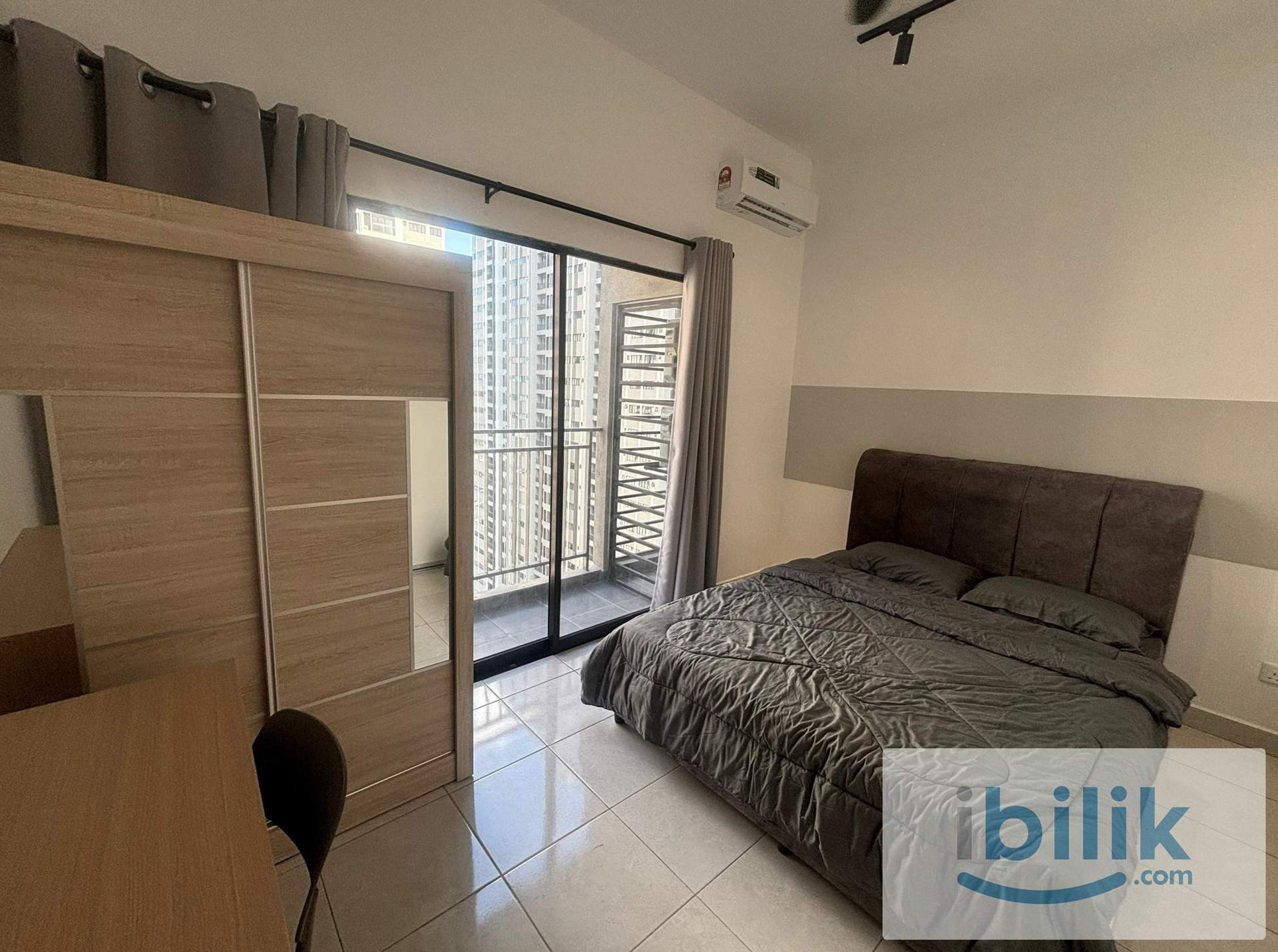 Balcony Room - Image 1