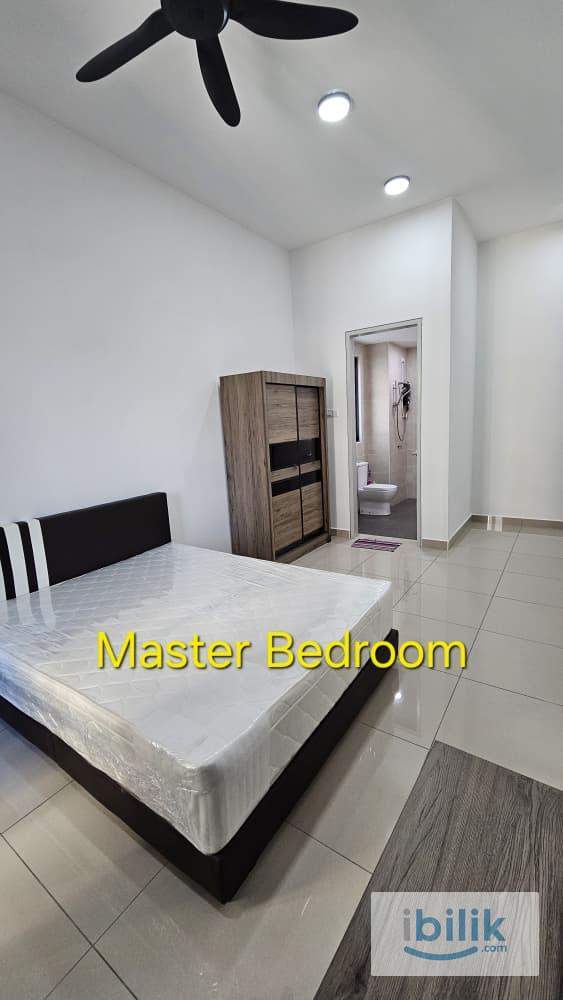 Alstonia Residence FEMALE MASTER ROOM - Image 1