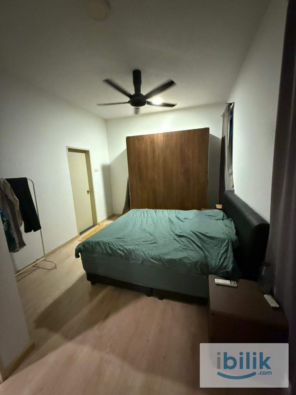 PARKHILL RESIDENCE MASTER ROOM FOR RENT - Image 1