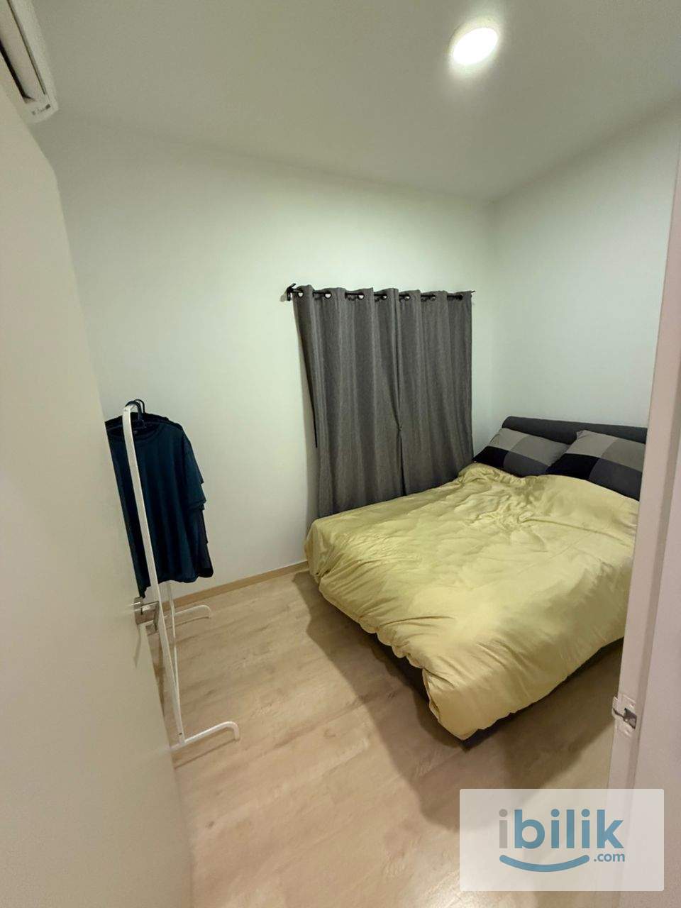PARKHILL MIDDLE ROOM FOR RENT - Image 1