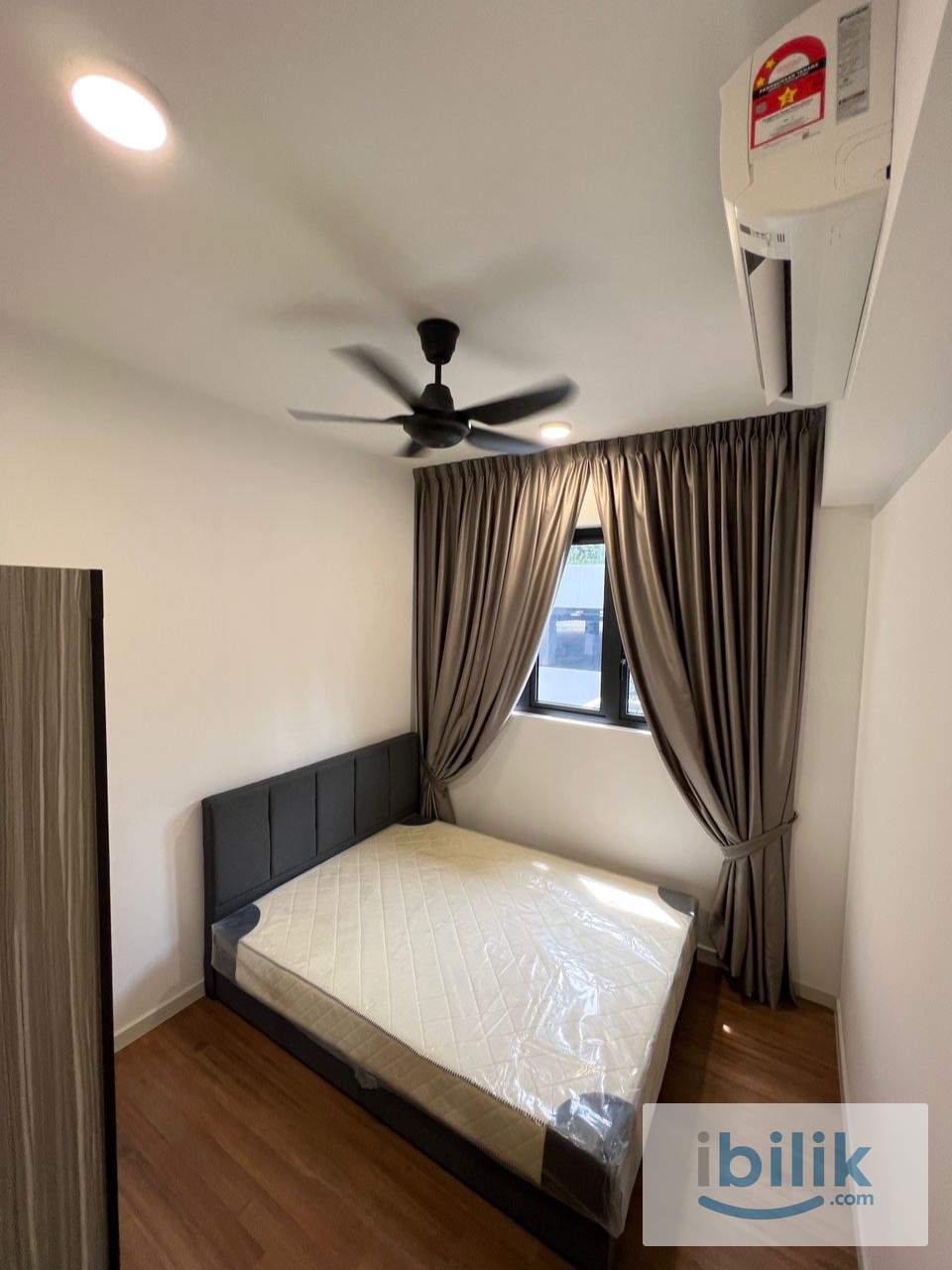 Medium Room - Image 1