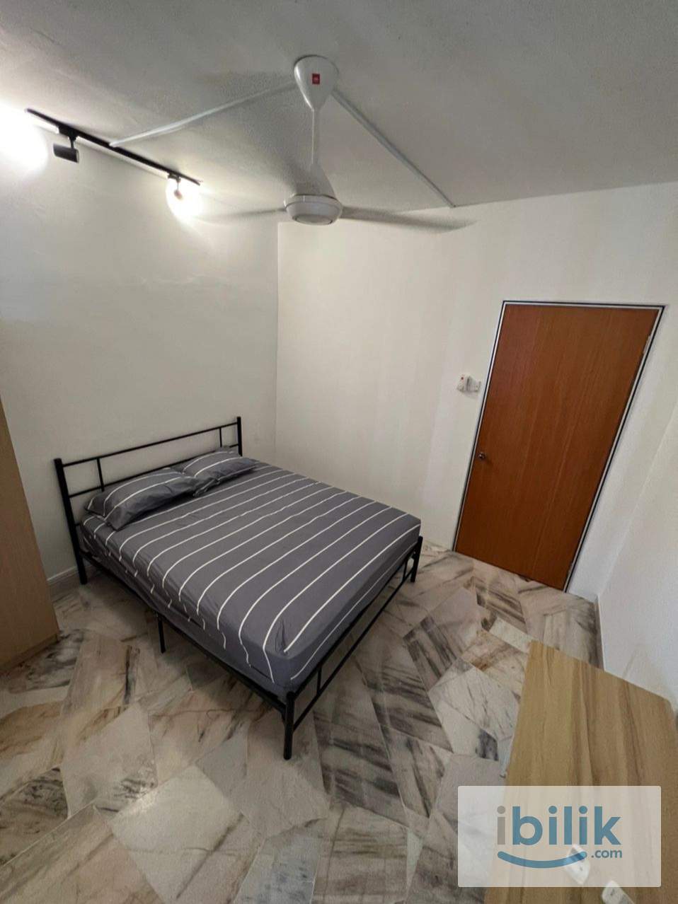 Medium room - Image 1