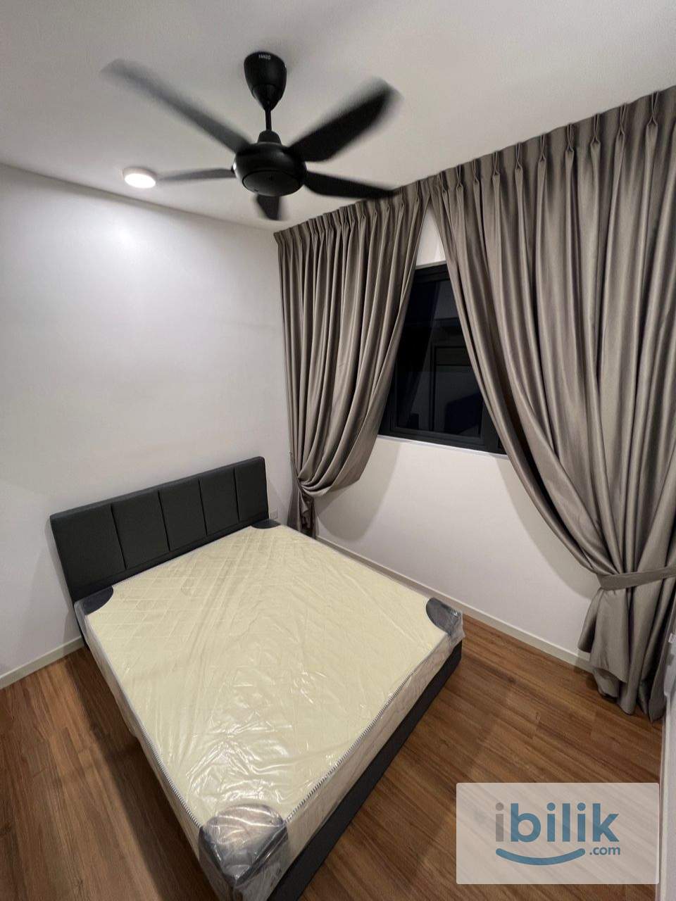 Medium room with own balcony - Image 1