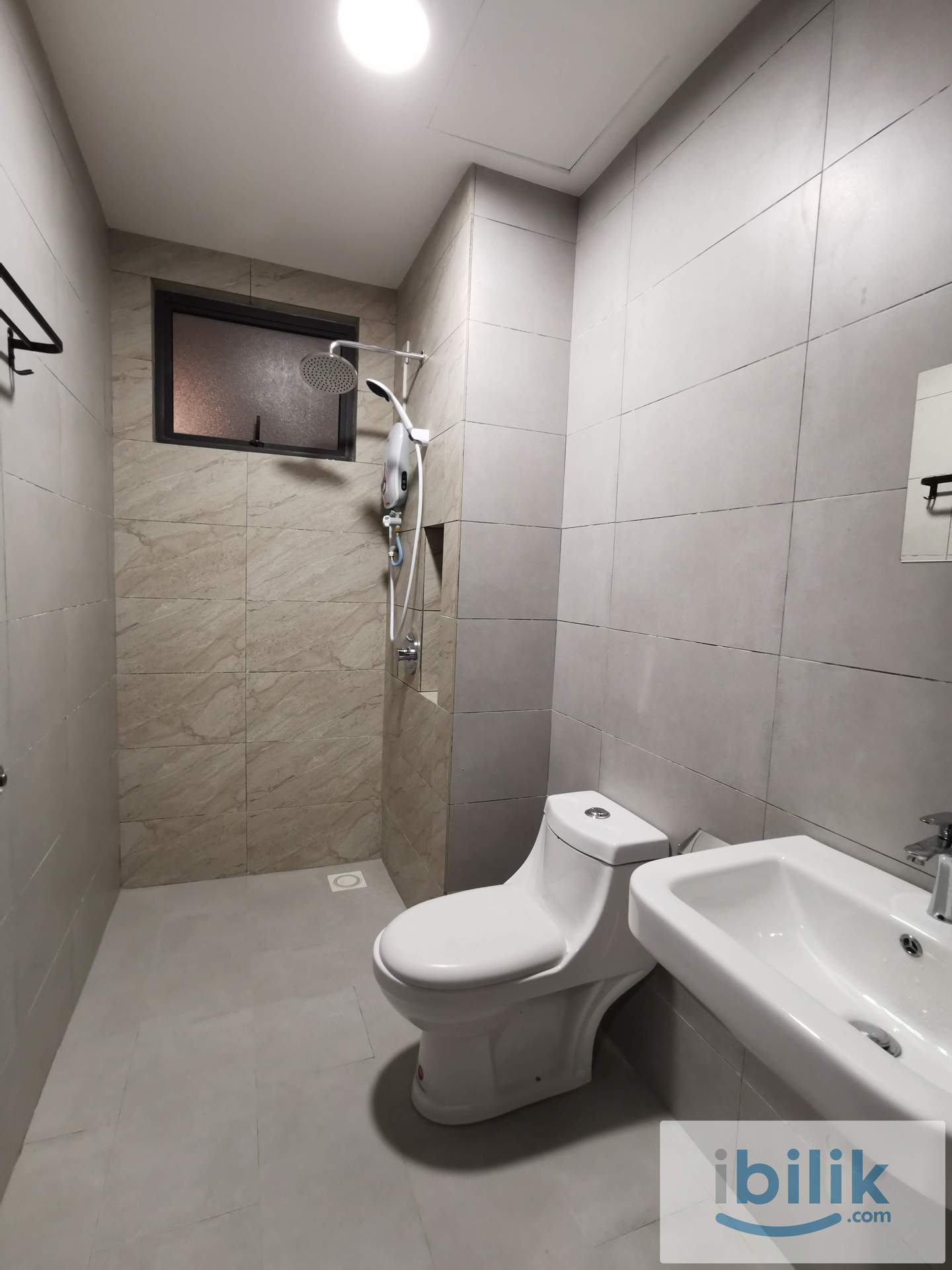The Holmes 2 Medium Room Female Only Near HUKM Bandar Tun Razak Cheras Bandar Sri Permaisuri KL City - Image 5