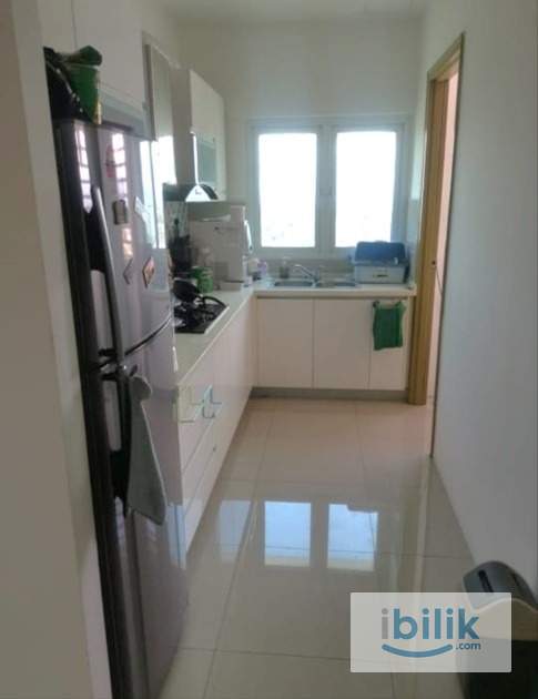 Middle Bedroom for Rent (Female Only) - Image 5