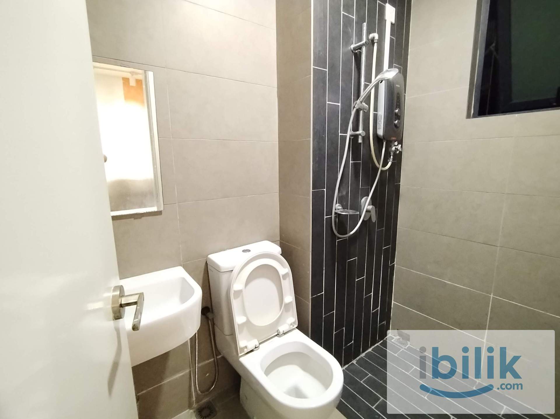 Single Room at H2O Residences, Ara Damansara - Image 3