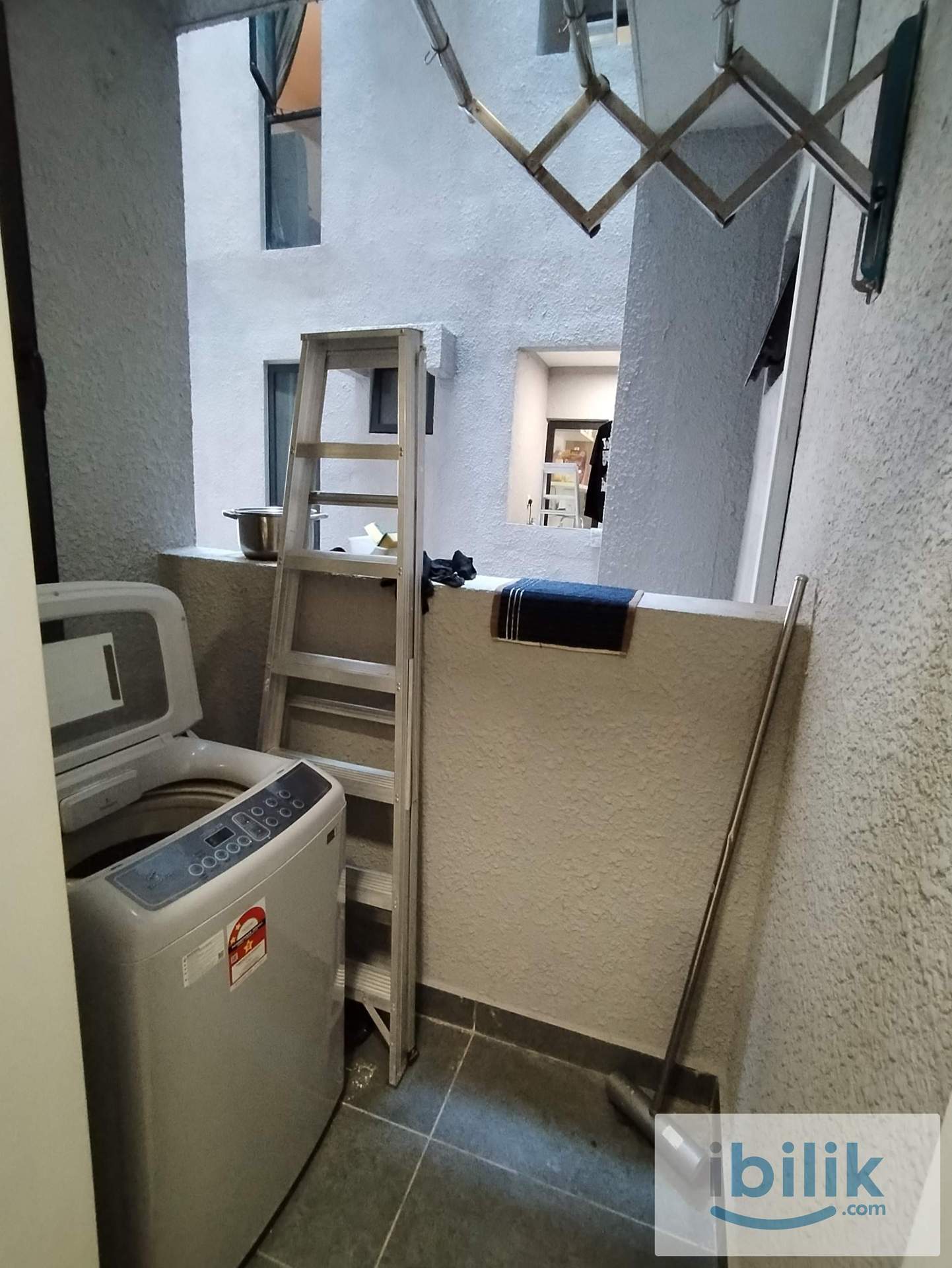 Ara Tre MIDDLE ROOM (ORIGINAL) @ ARA DAMANSARA FOR RENT NOW NEAR LRT - Image 4