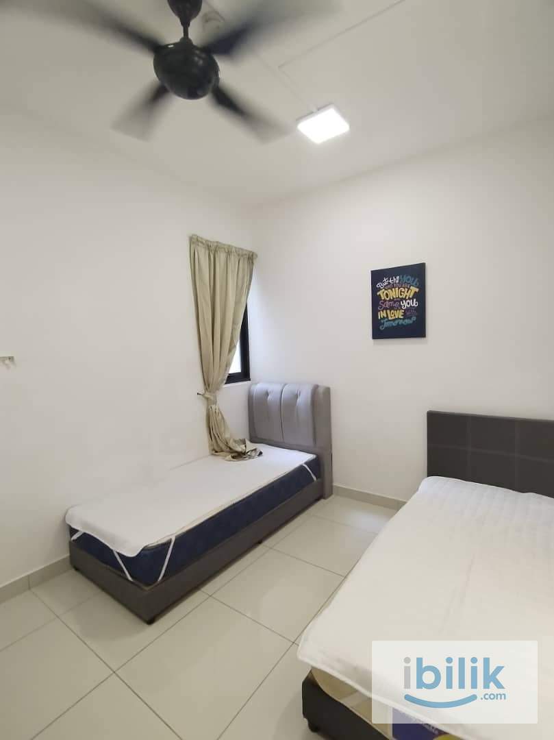 Middle Room (2 Single Bed without Aircond) at D'Sara Sentral, Sungai Buloh (no Aircond) - Image 2