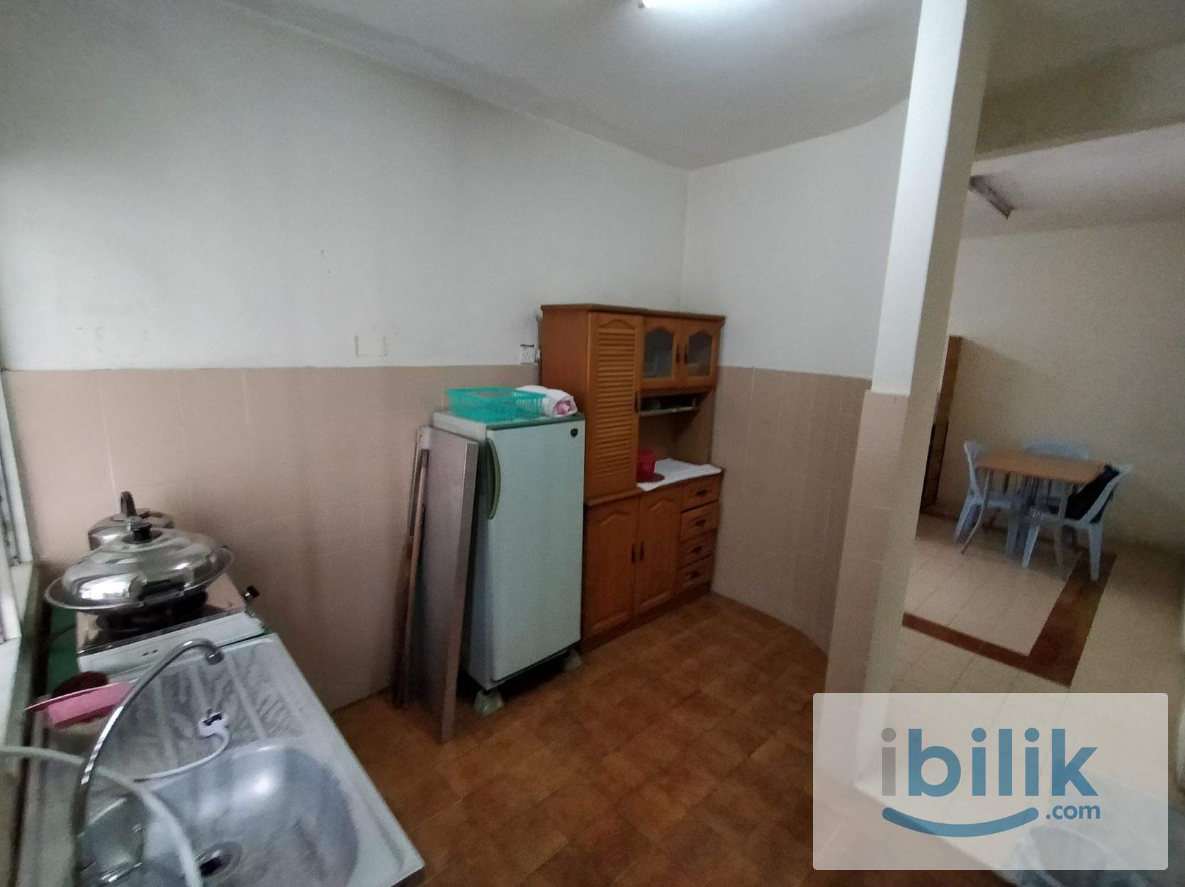 Single Room at Glen Court, Bandar Sungai Long - Image 2