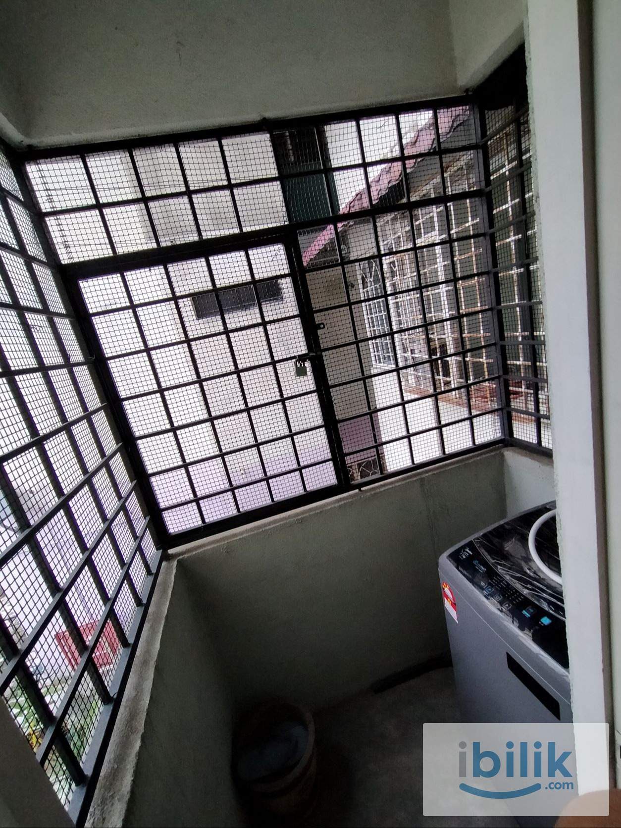 Single Room at Glen Court, Bandar Sungai Long - Image 4