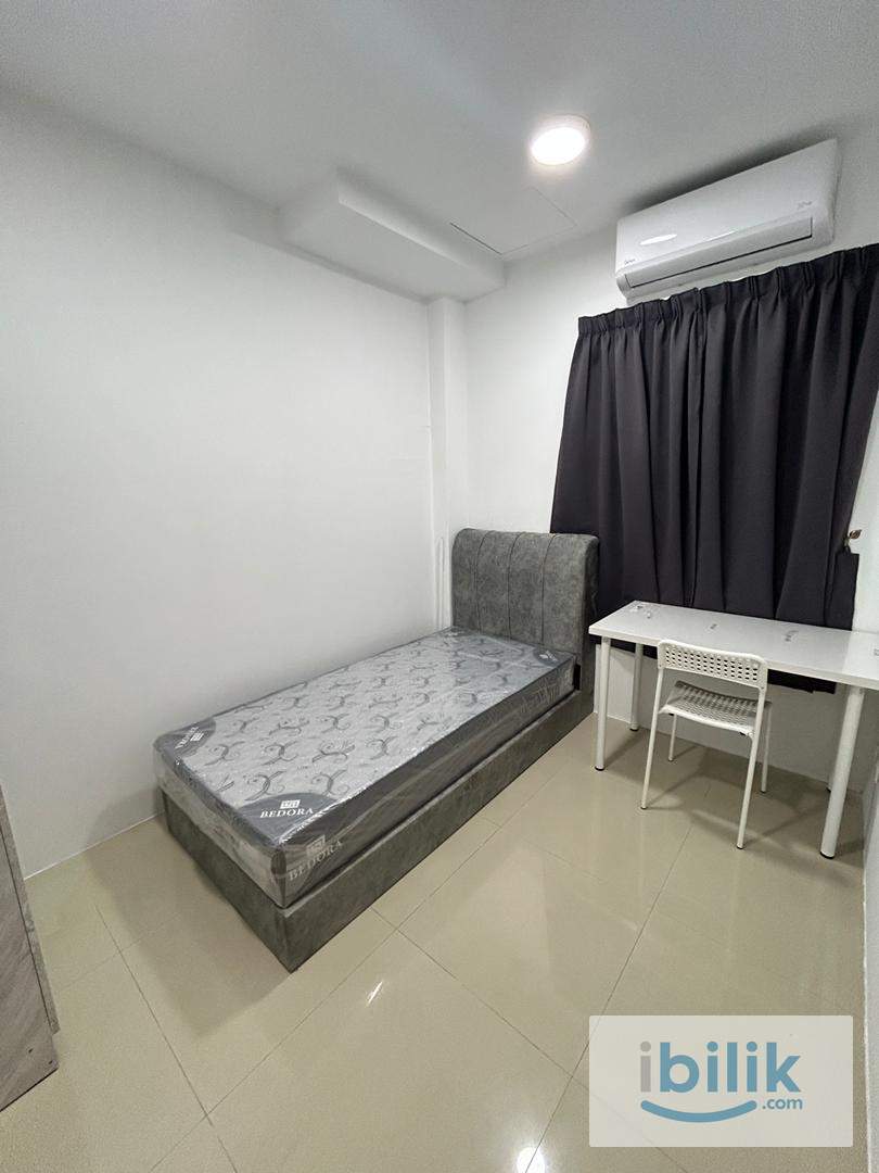 5 Minutes Walking Distance to LRT Kayu Ara / Damansara Utama / Uptown Damansara / Petaling Jaya - Image 1