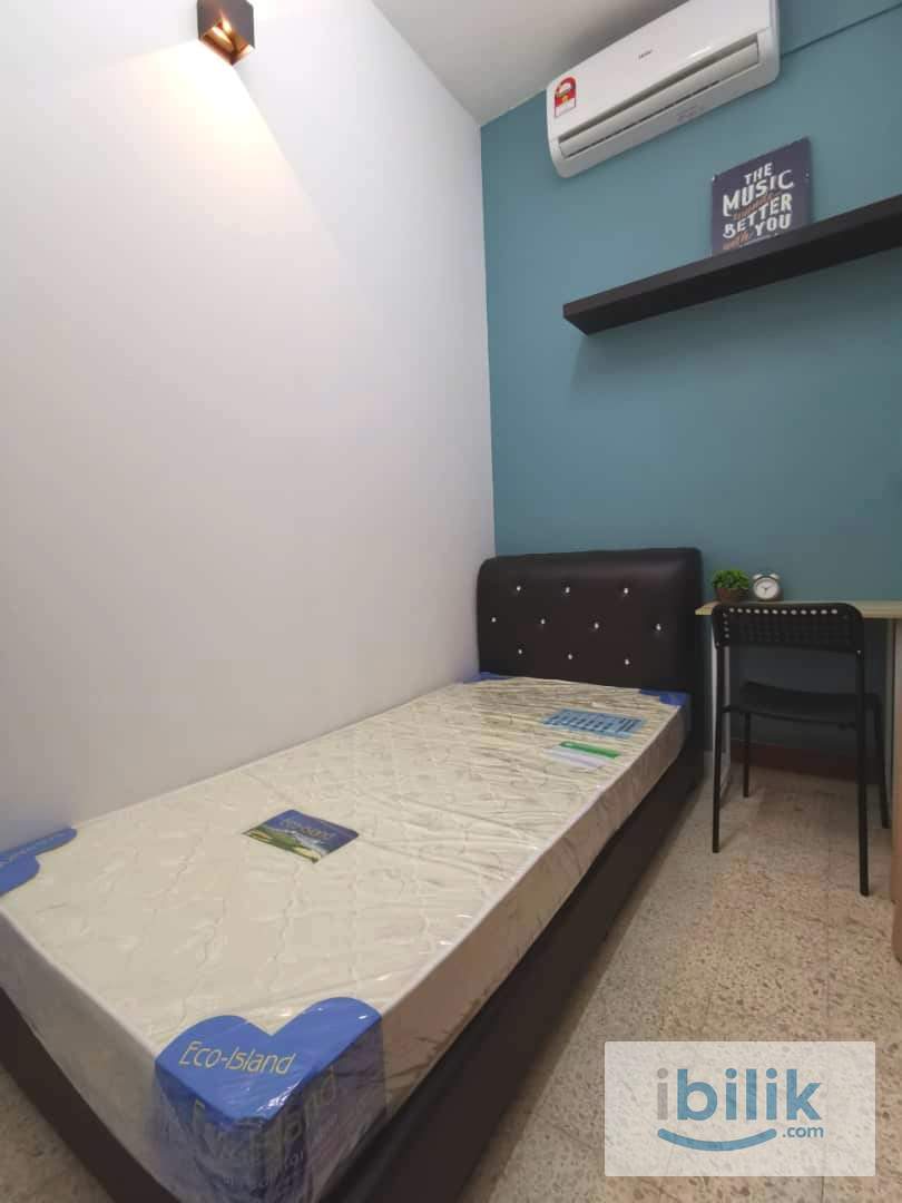 RM450 / Walking to LRT Taman Bahagia / SS2 / University Malaya / Unitar / Petaling  Jaya - Image 1