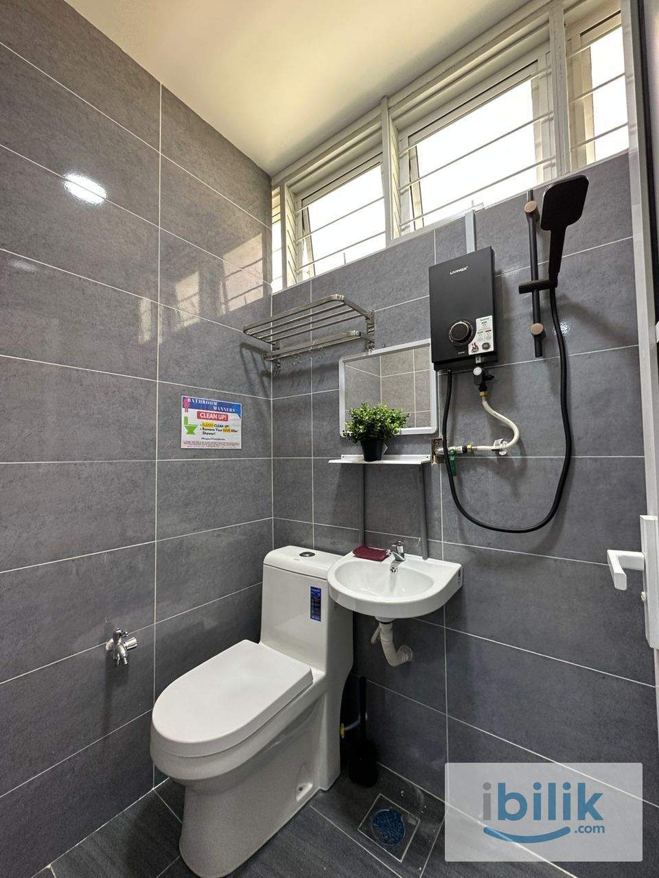 PREMIUM SINGLE ROOM / SS26 /TAMAN MAYANG / WALKING TO LRT KELANA JAYA / ARA DAMANSARA / UNITAR / PETALING JAYA - Image 4