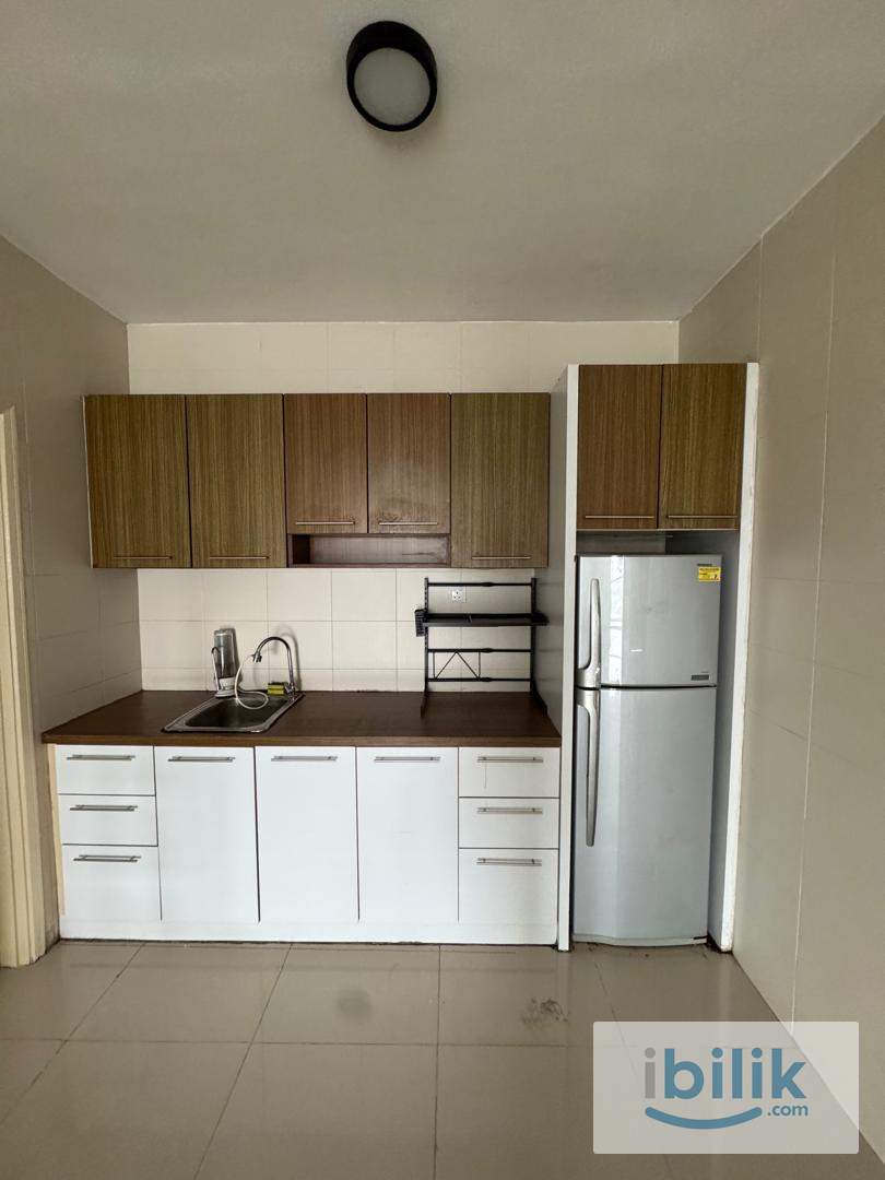 MASTER BEDROOM WITH PRIVATE TOILET NEAR MRT STATION KAMPUNG BATU FOR RENT - Image 4