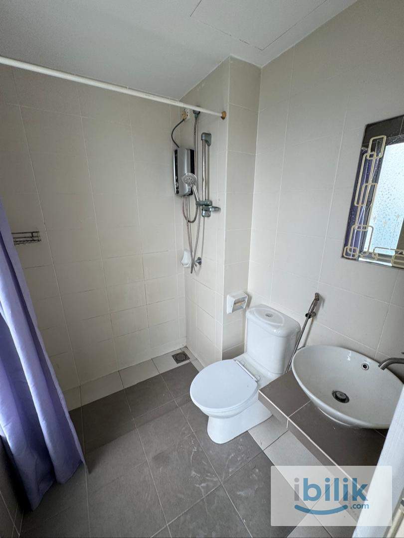 MEDIUM ROOM FOR RENT NEAR MRT STATION KAMPUNG BATU - Image 3