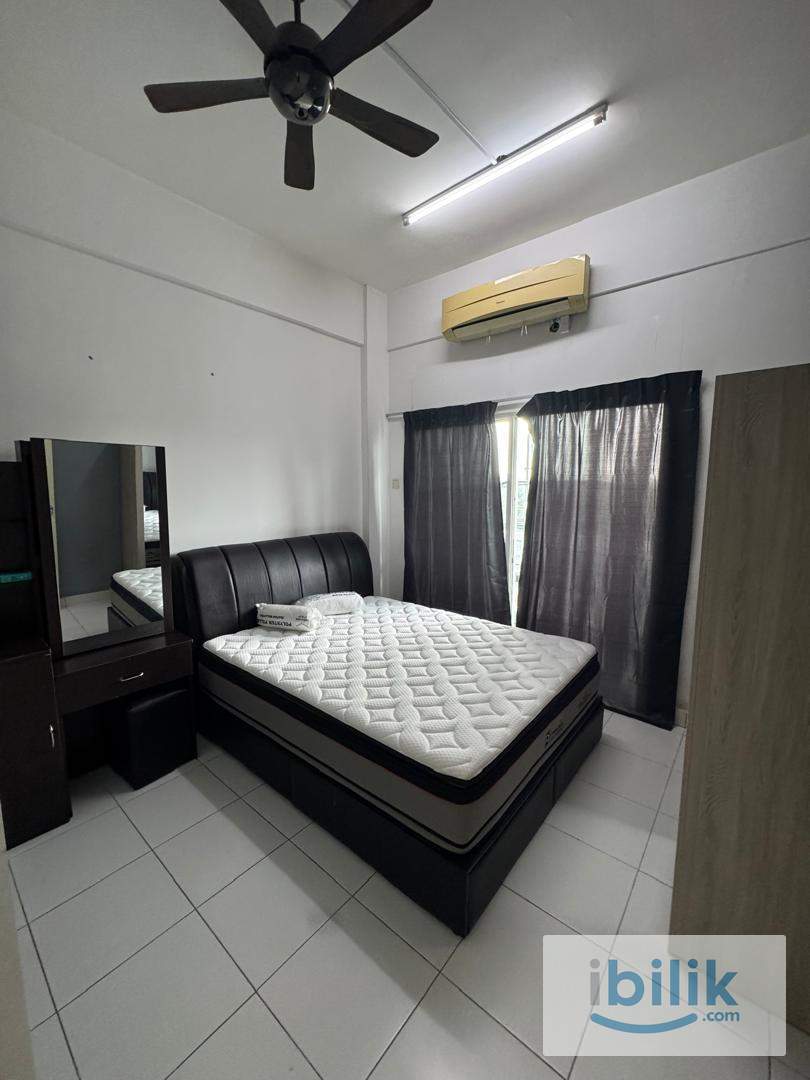 first residence medium room with balcony near MRT station Kepong Baru - Image 1