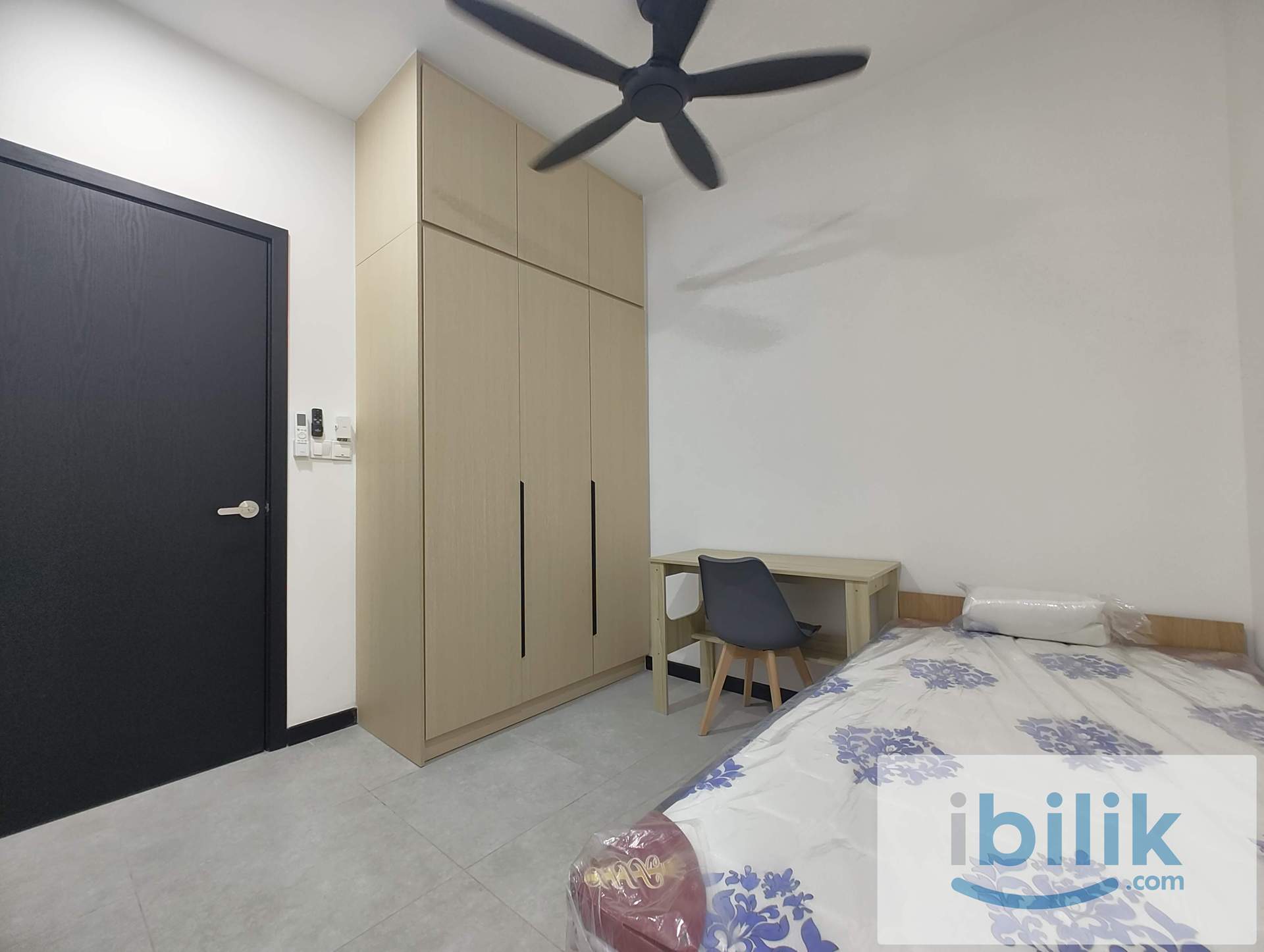 Neu Suite Condo Jalan Ampang Master Room For Rent - Image 1