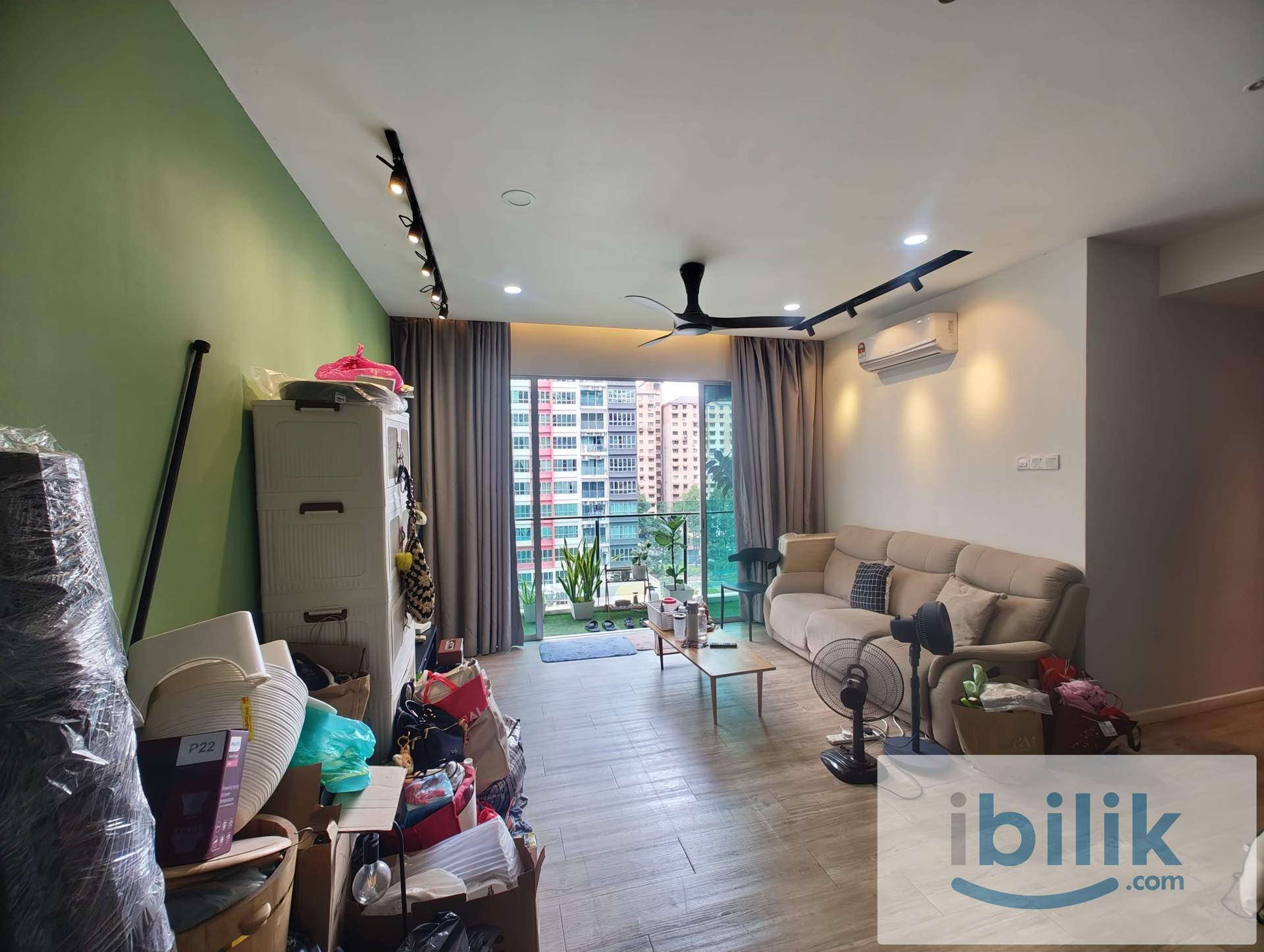 The Zizz @ Damansara North Medium Room For Rent - Image 1