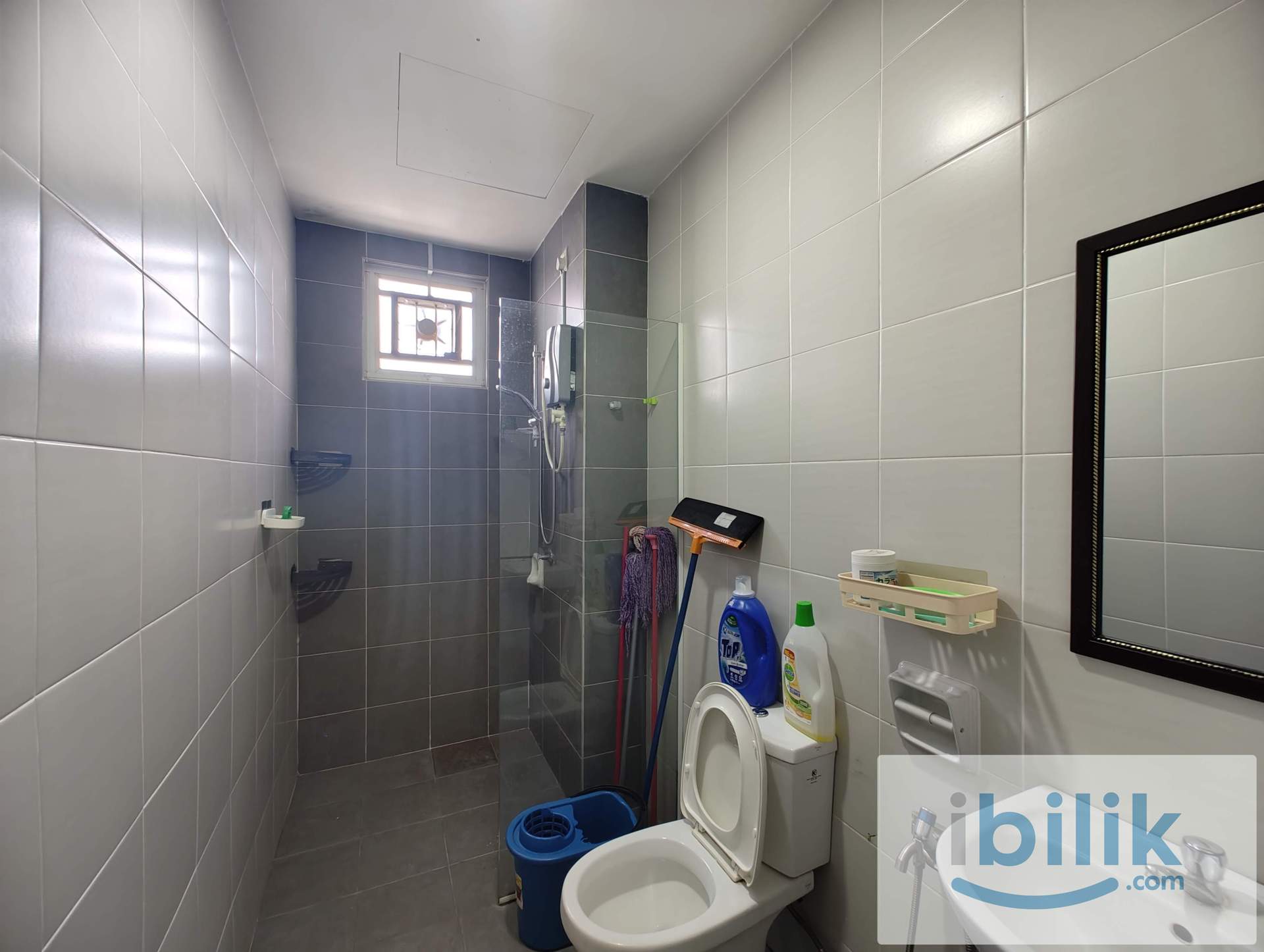 BSP 21 Residence Medium Room For Rent - Image 4