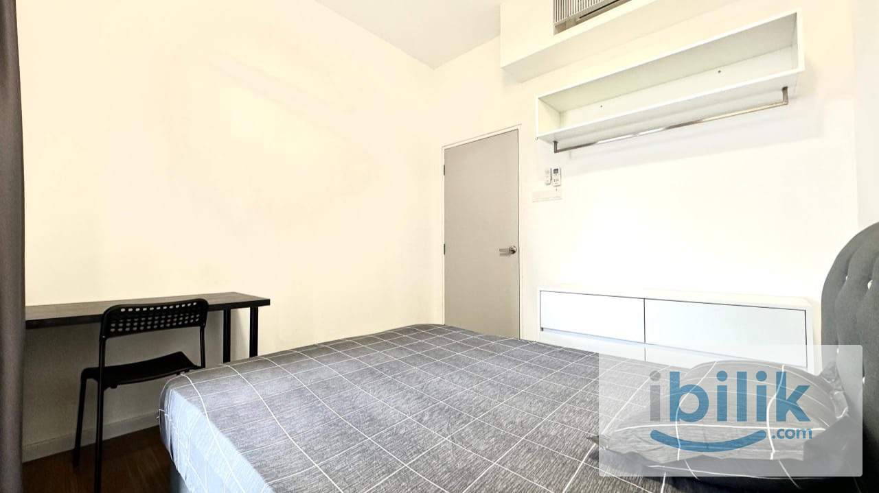 Middle room | Batu Kawan | Nearby Ikea, Design Village - Image 3