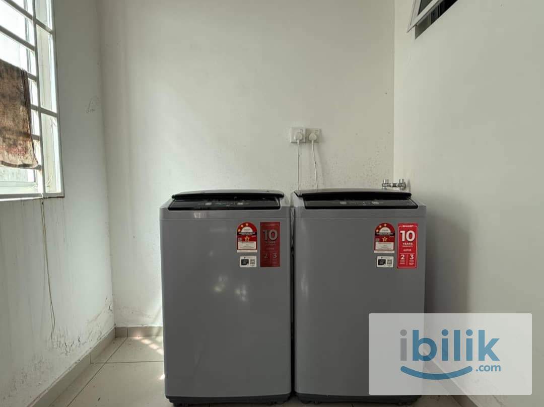 Landed house | Master room | fully furnished | attached bathroom | Batu Maung - Image 7