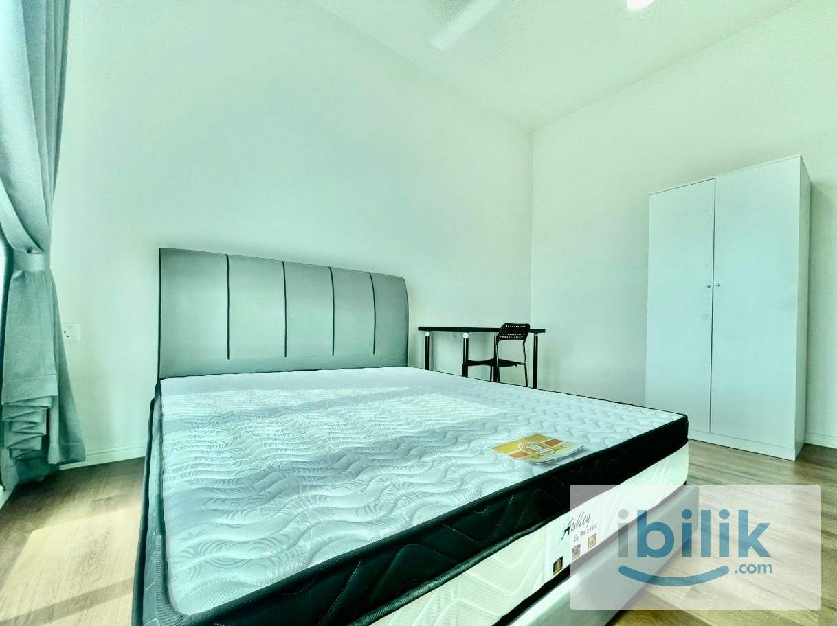 Middle room | Batu Kawan | Nearby Ikea, Design Village - Image 1