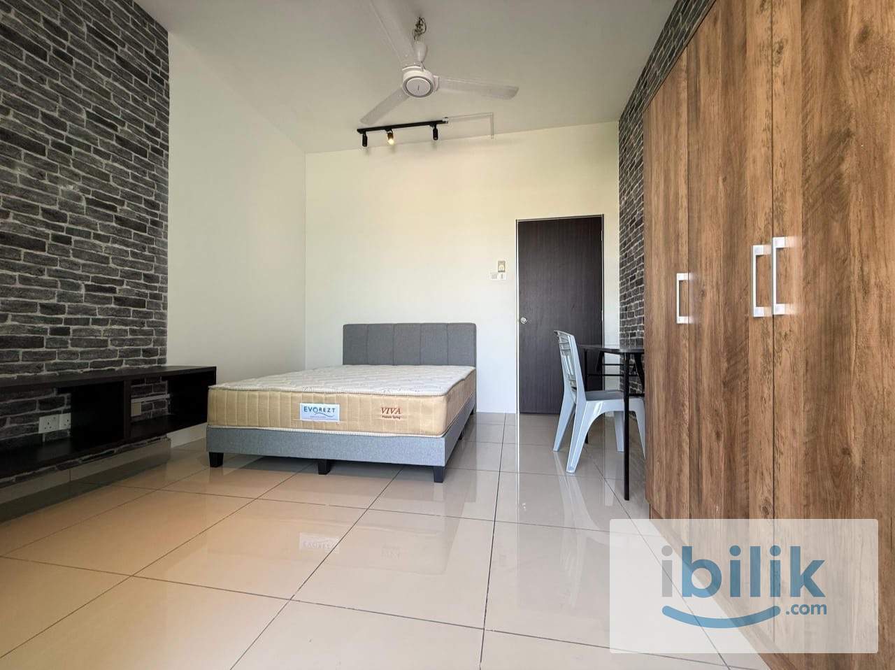 Balcony Room | Middle Room | Bayan Lepas - Image 2