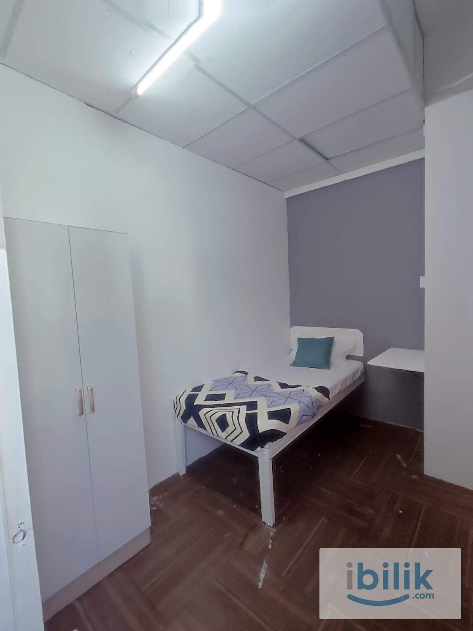 Single room for female at Bandar Utama - Image 1