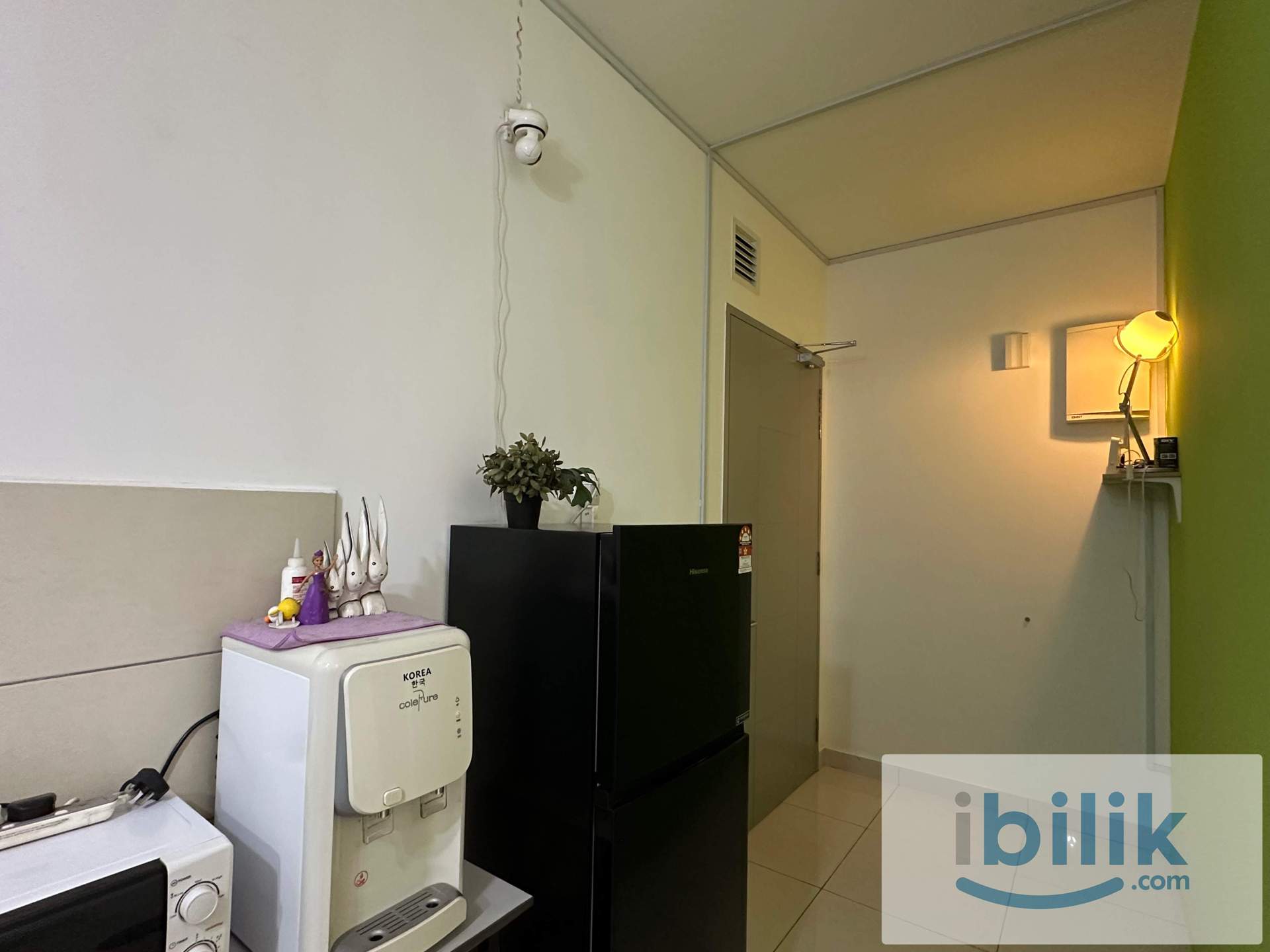 Single room female unit with private bathroom at TR residence  - Image 7