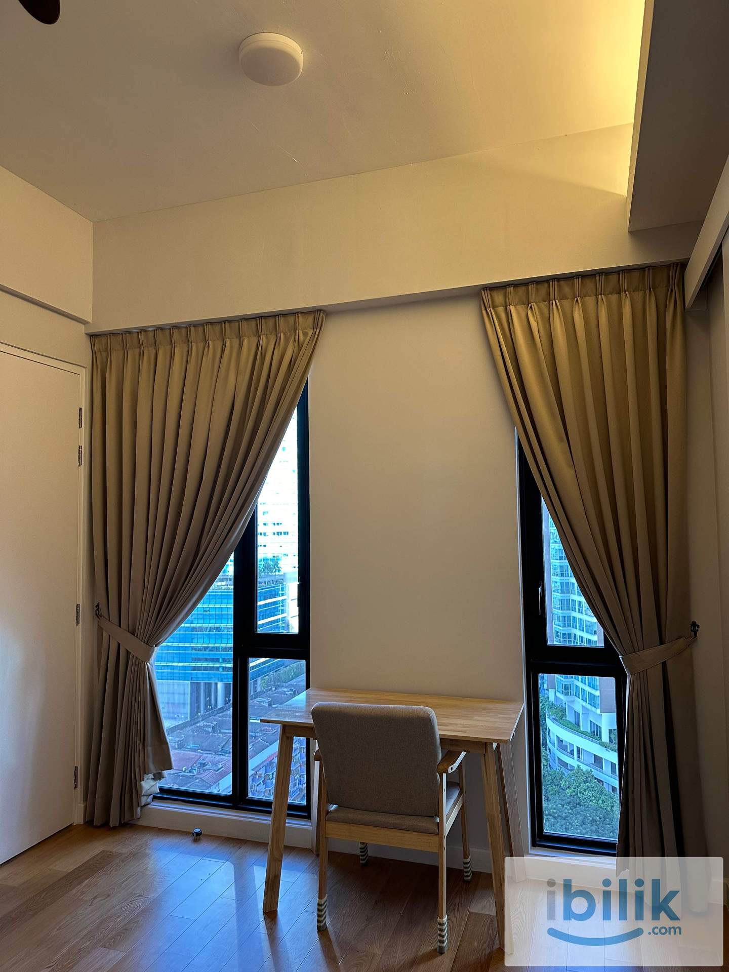 Master room for rent at Sentral suite, KL sentral  - Image 2