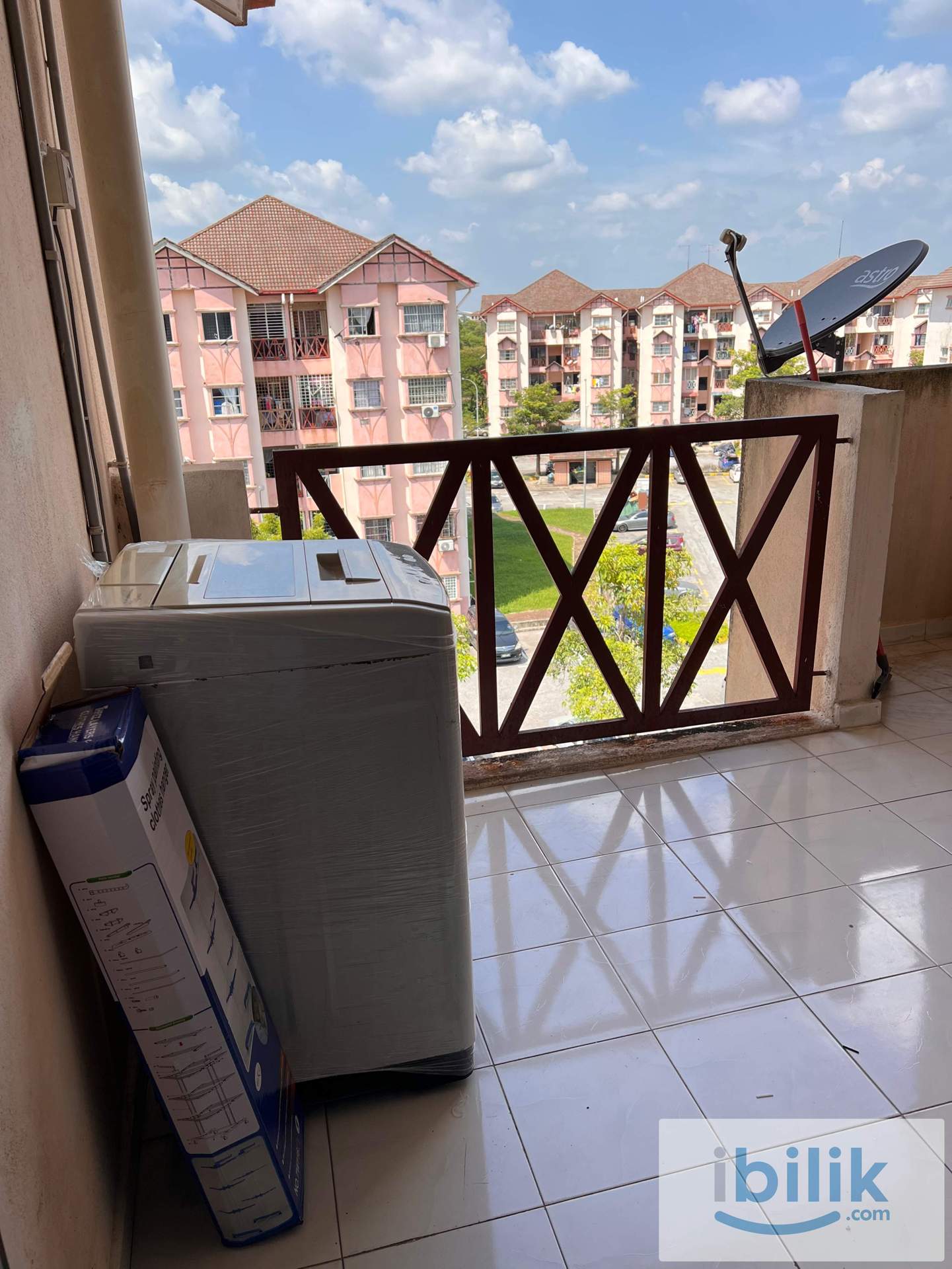 Middle Room at Subang Bestari, Subang - Image 2