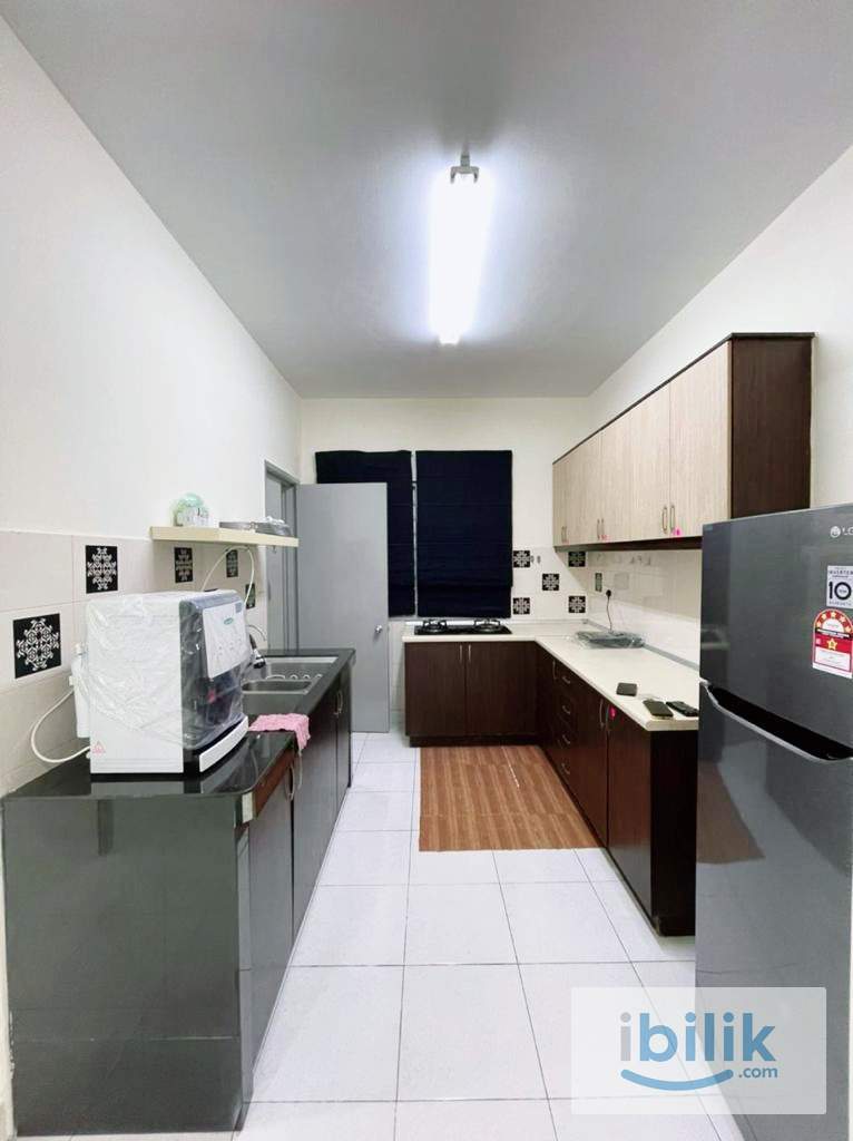 MALE_Middle Room_Perdana Emerald - Image 2