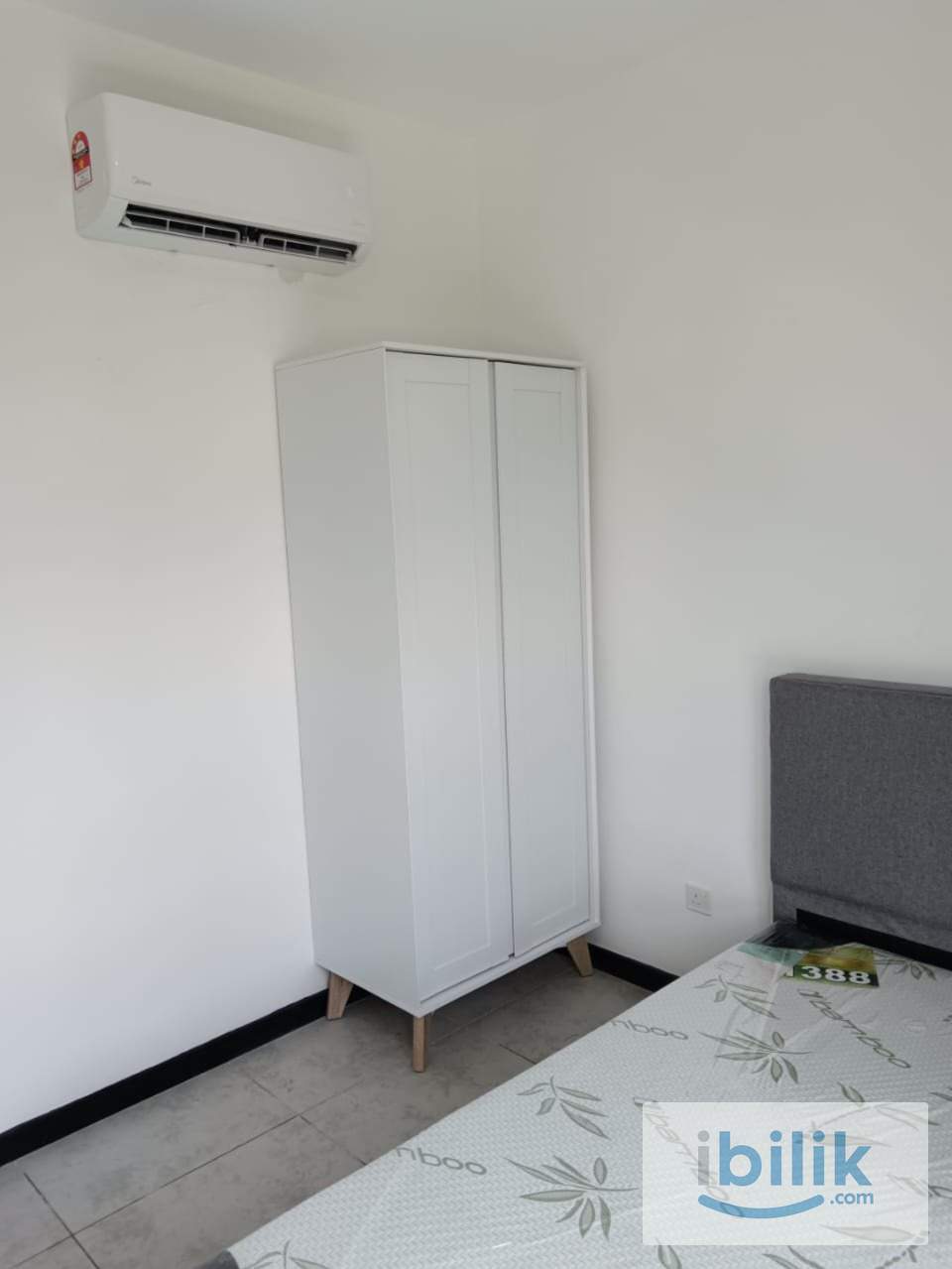 master room  - Image 4