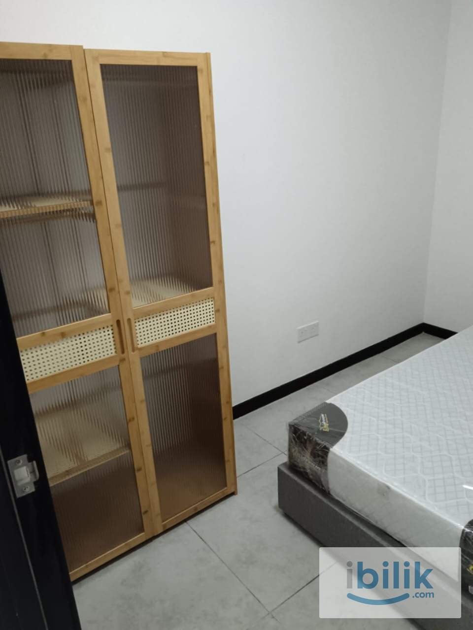entire unit - Image 4