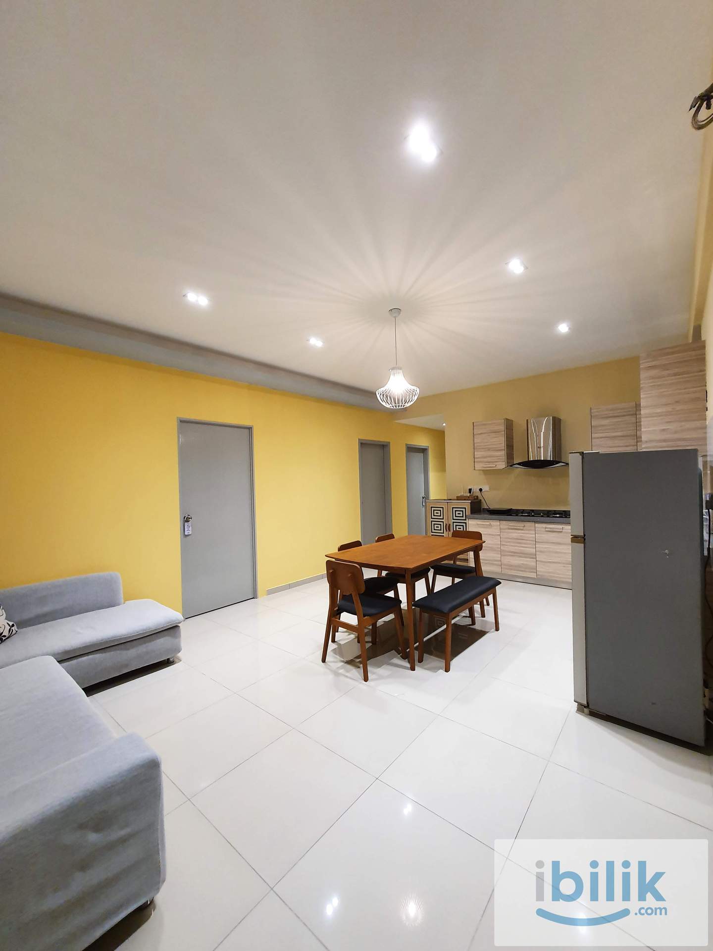 *Female unit*MASTER ROOM QUEEN BED ENSUITE for rent at Golden Triangle 2 - Image 6