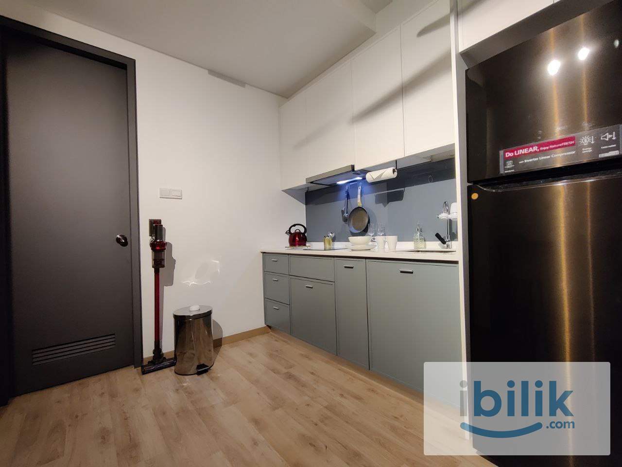Master Bedroom Exclusive room at Kota Damansara - Image 9
