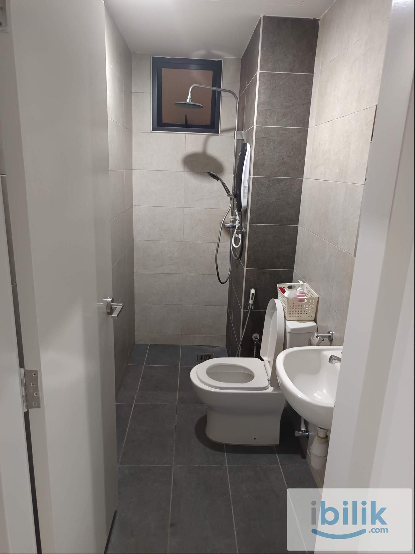 Female Medium Room ...LRT station  - Image 1