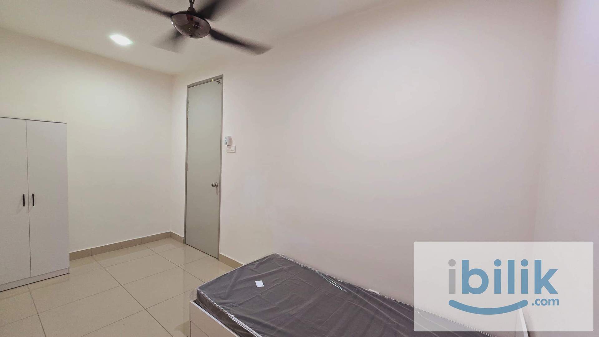 Middle bedroom at Suasana Lumayan Cond, Bandar Sri Permaisuri, Bandar Tun Razak, Cheras, KL  - Image 2