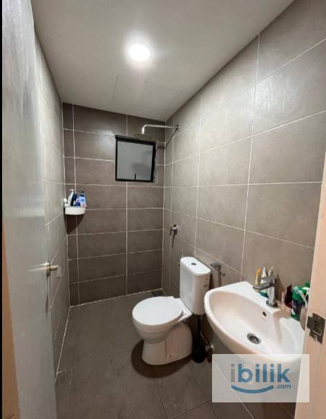 2 middle room to let at Seksyen U10 Puncak Perdana - Image 2
