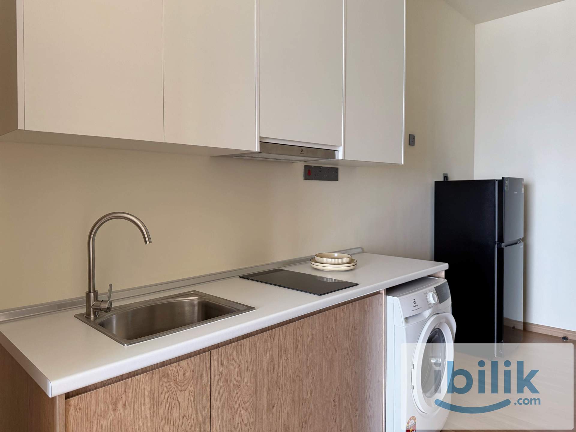 The Era Fully-furnished Studio - Image 4